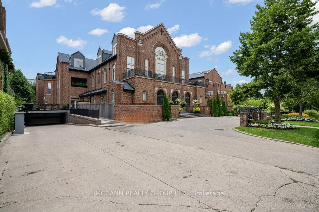 65 Sheldrake Boulevard, #208