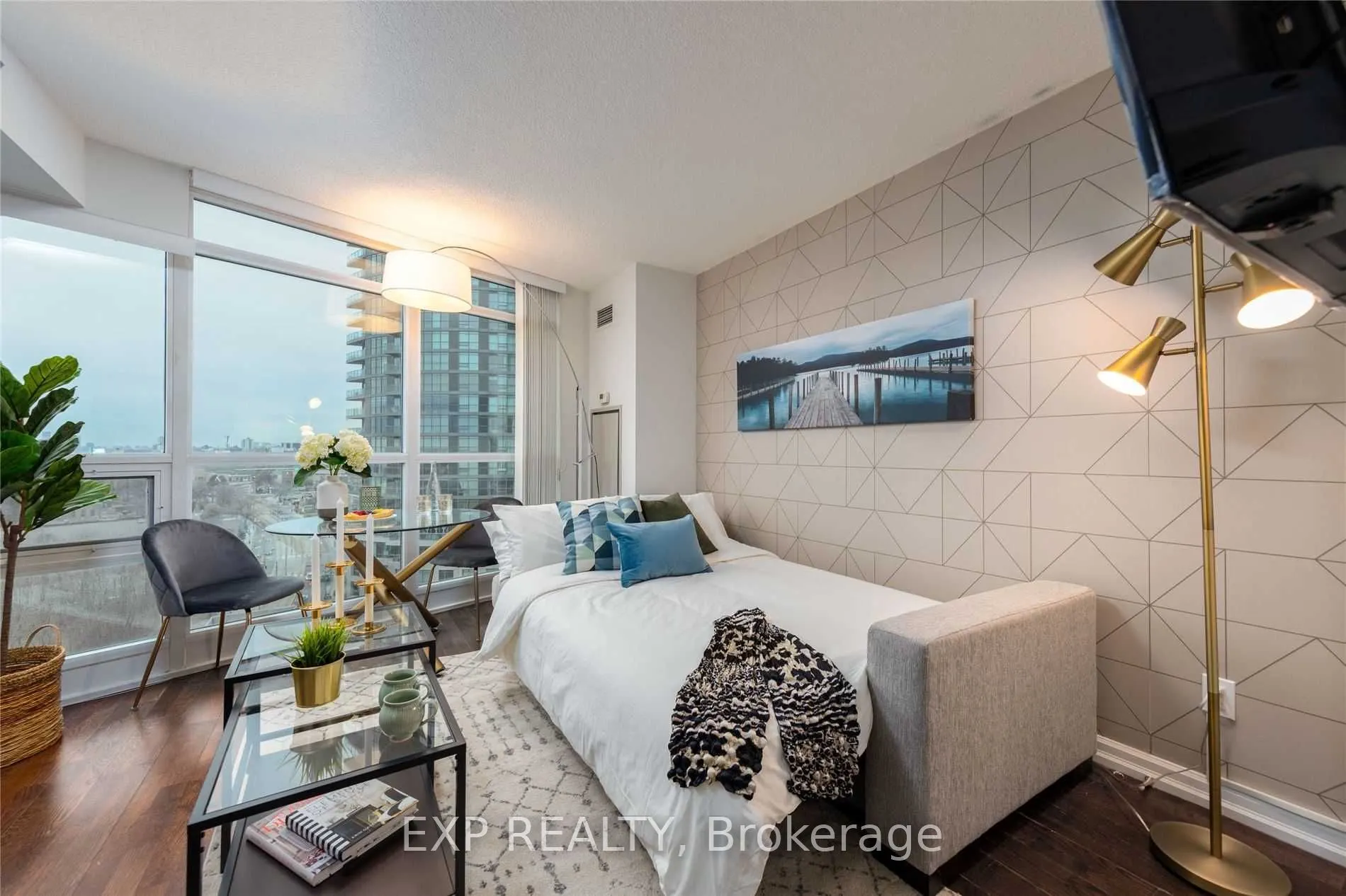 215 Fort York Boulevard, #1206