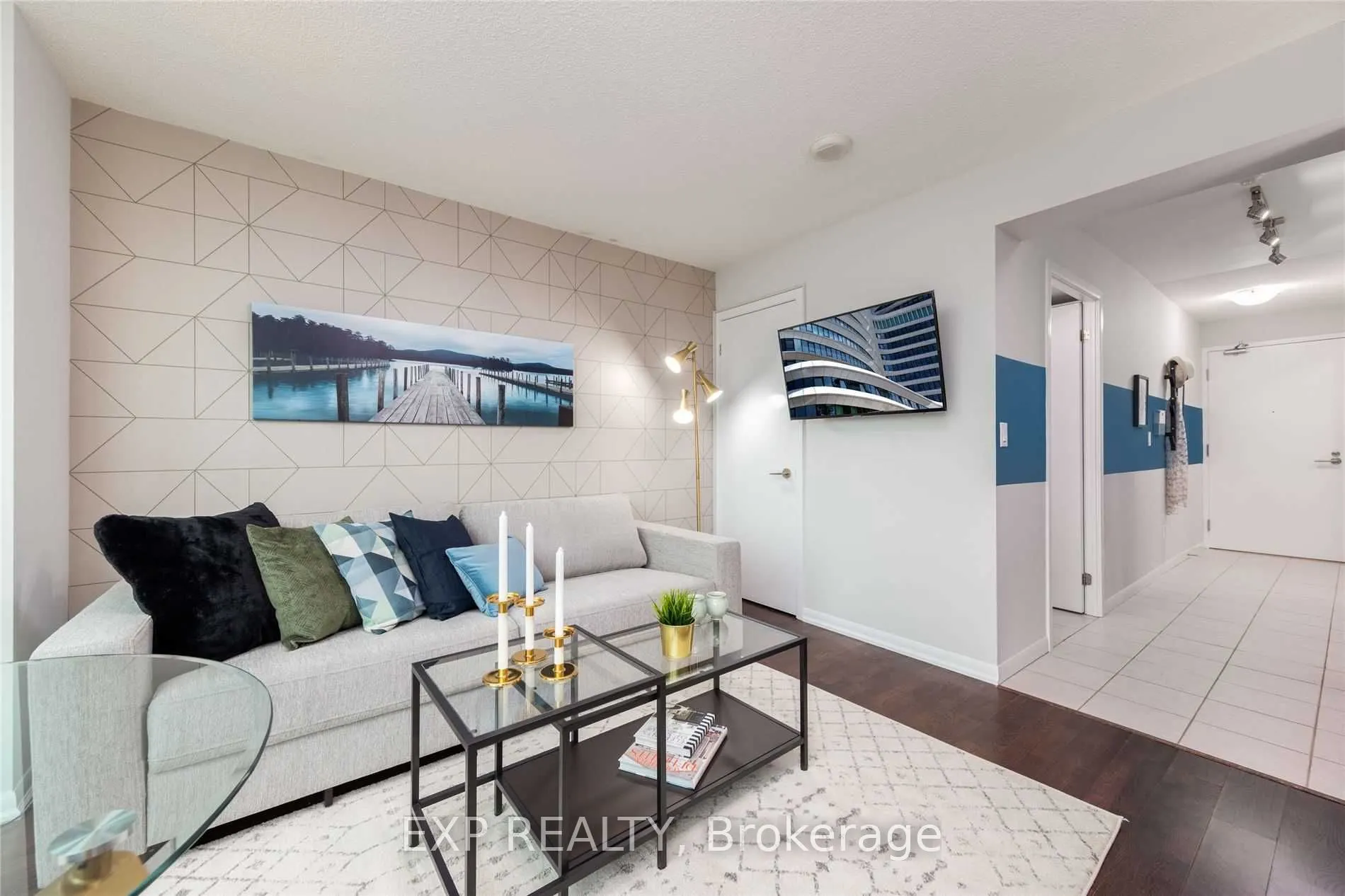 215 Fort York Boulevard, #1206