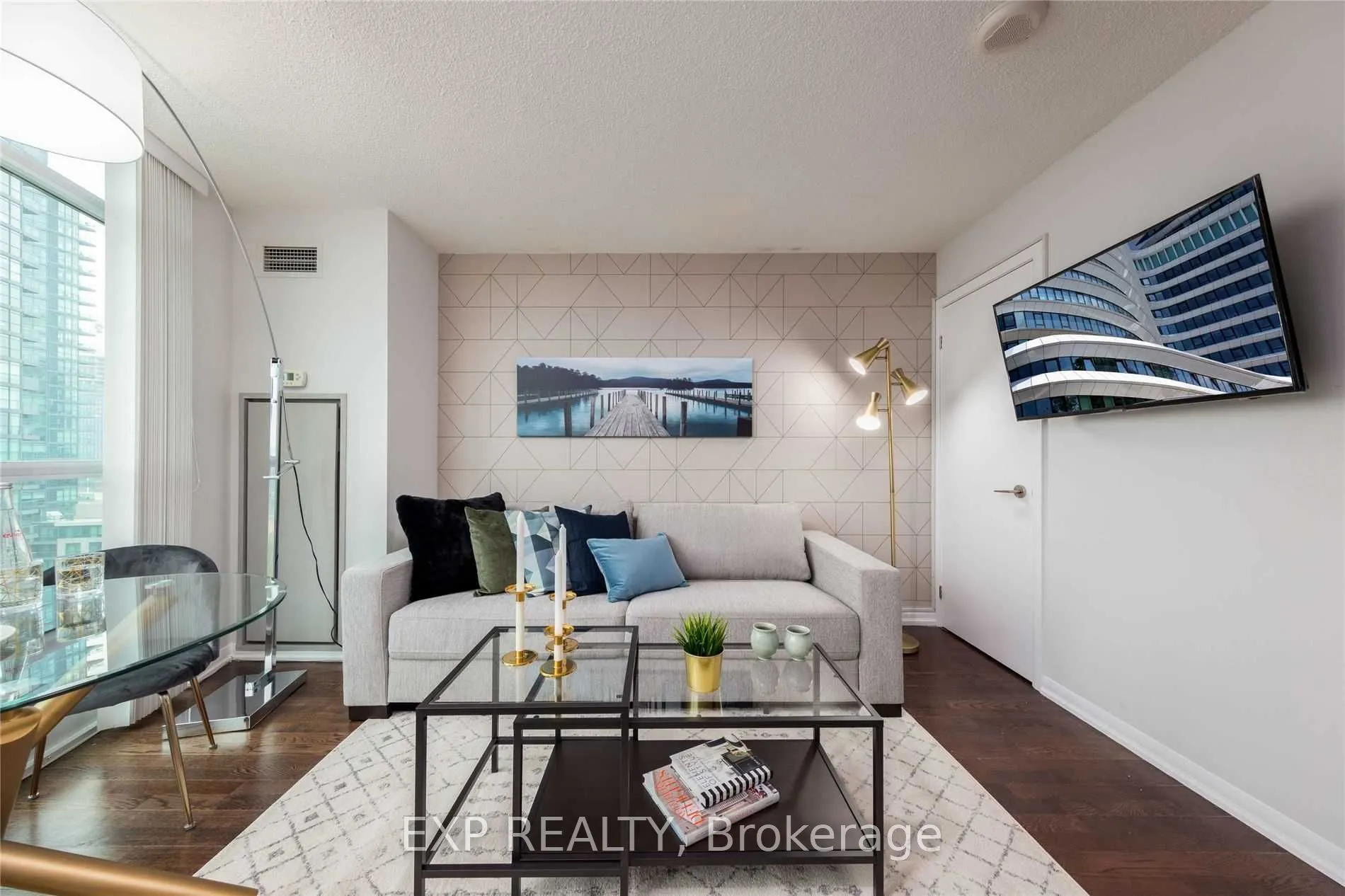 215 Fort York Boulevard, #1206