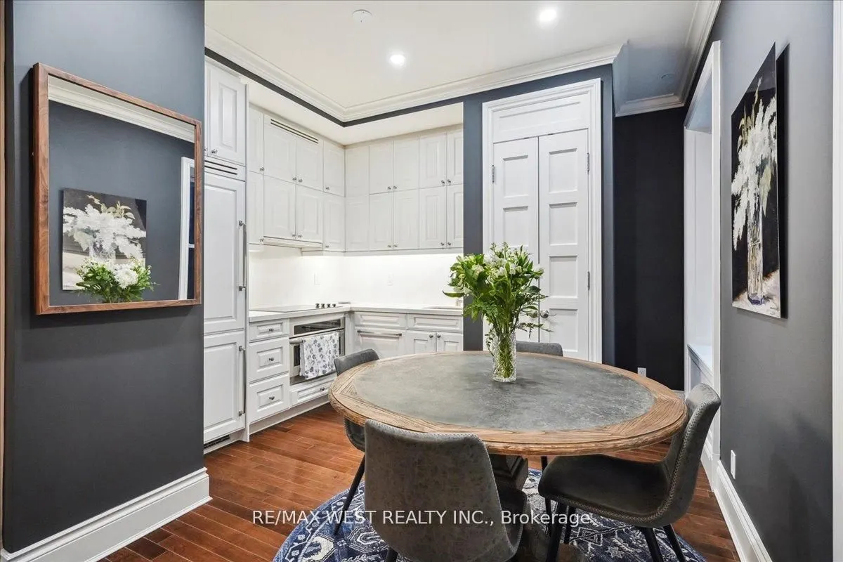 22 Leader Lane, #545