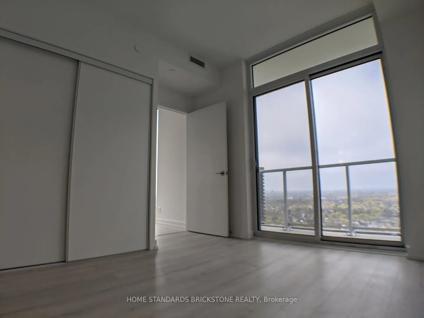 33 Helendale Avenue, #2312