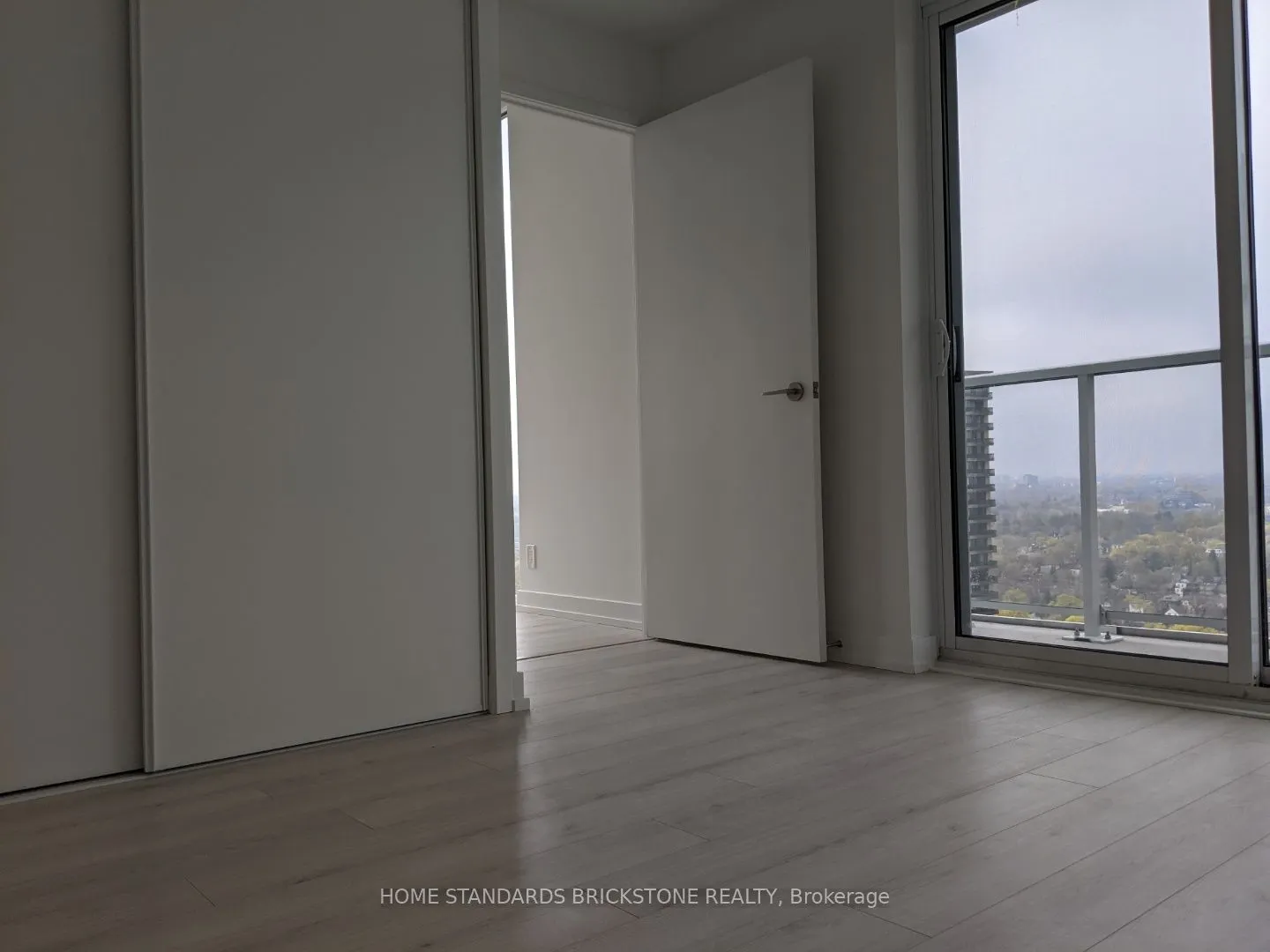 33 Helendale Avenue, #2312