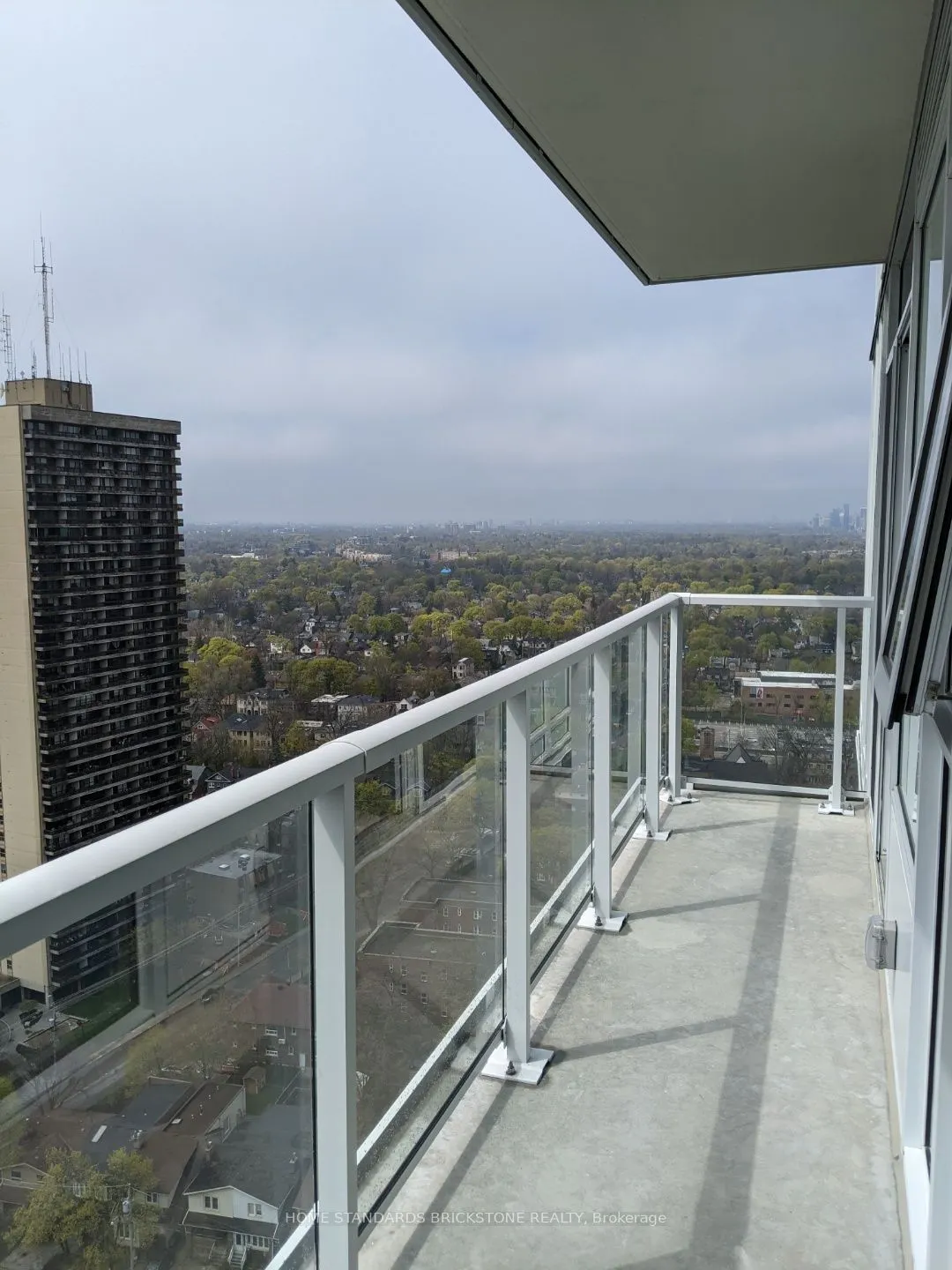 33 Helendale Avenue, #2312