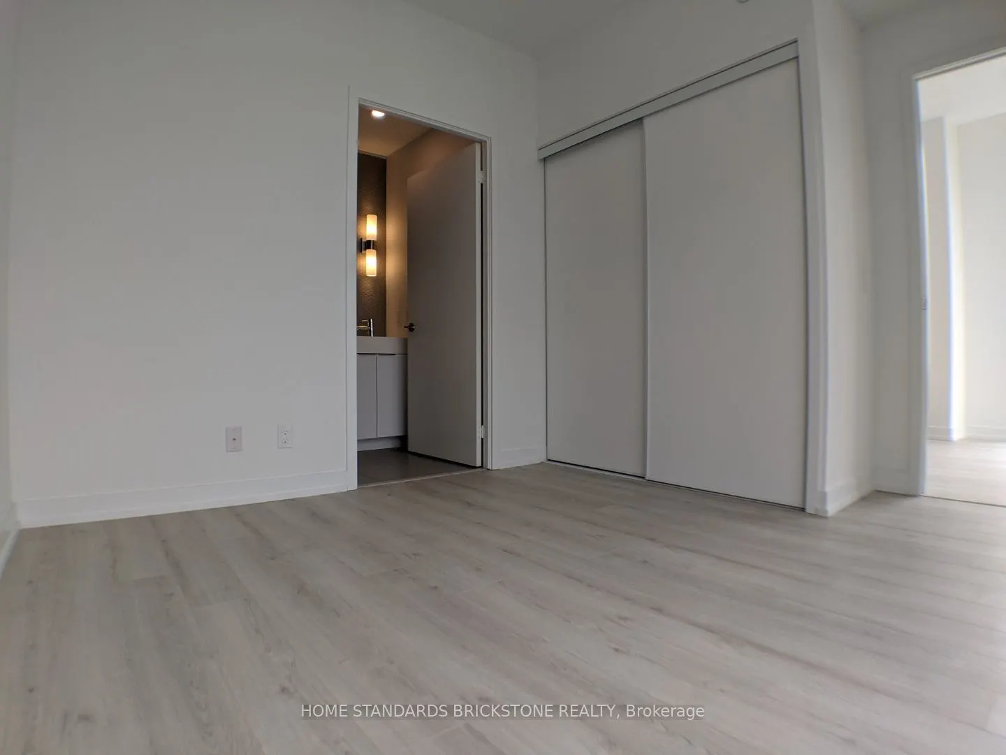 33 Helendale Avenue, #2312