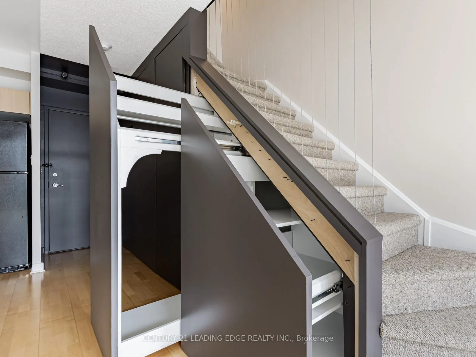 36 Blue Jays Way, #914