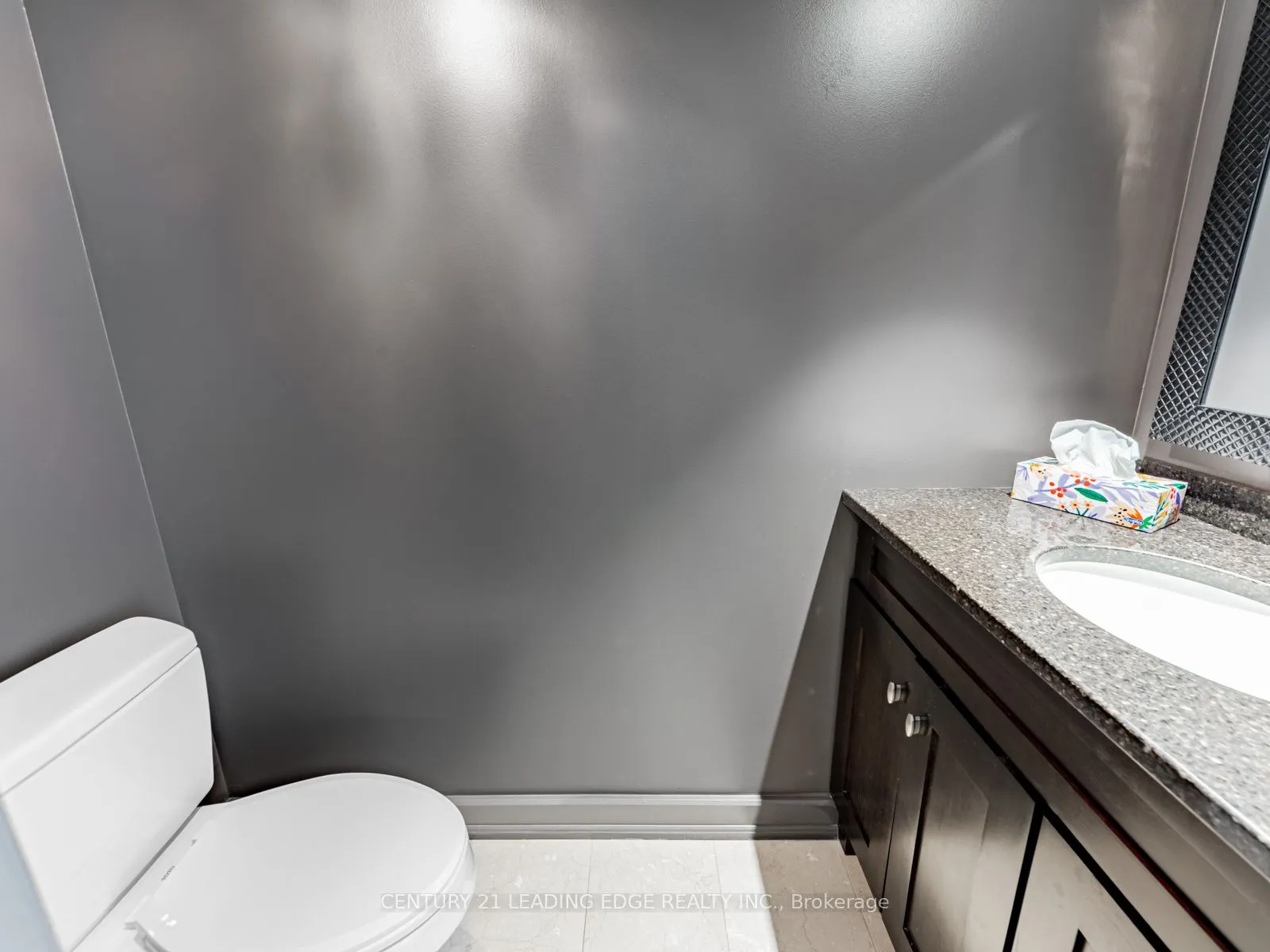 36 Blue Jays Way, #914