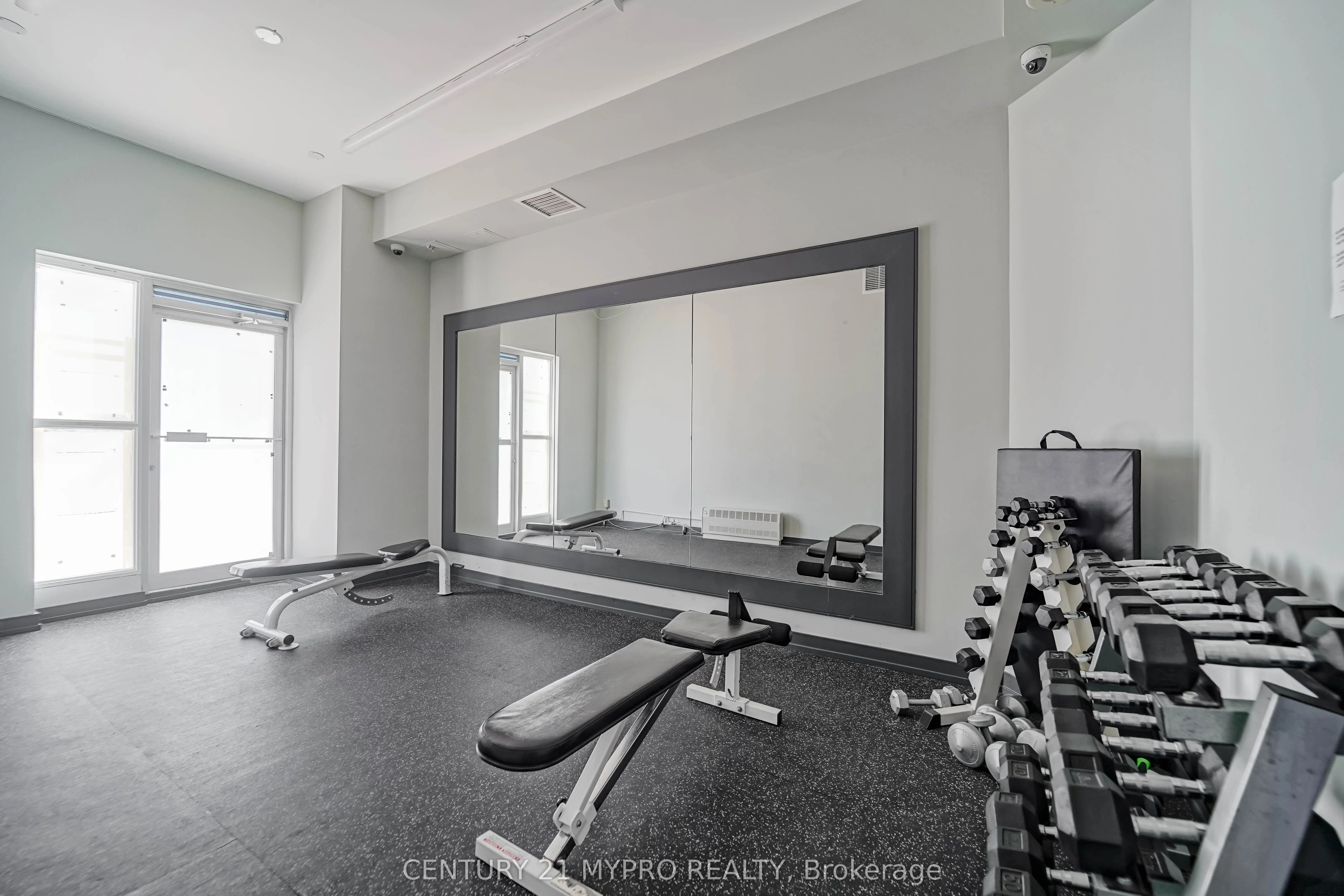 18 Hillcrest Avenue, #801