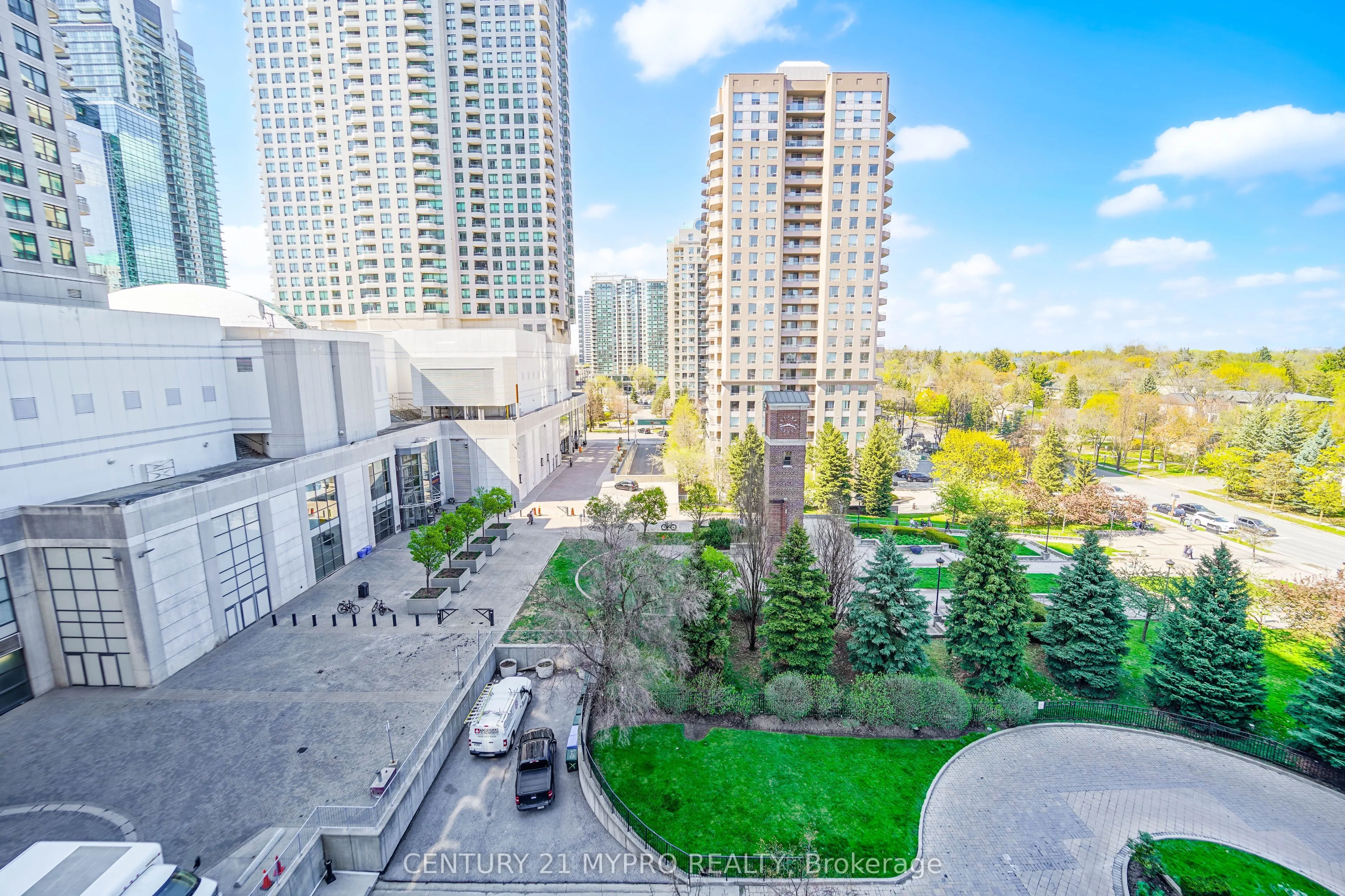 18 Hillcrest Avenue, #801