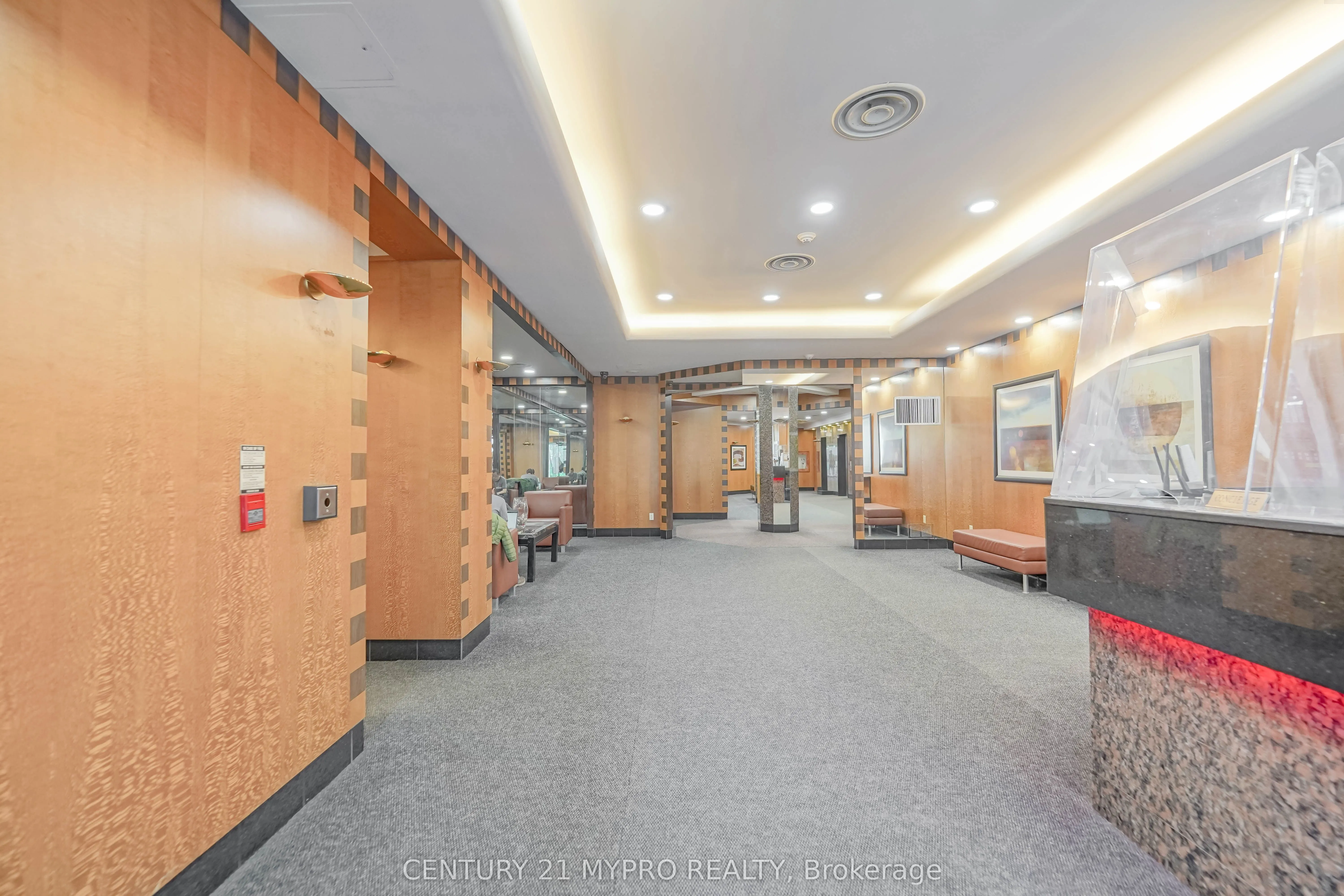 18 Hillcrest Avenue, #801