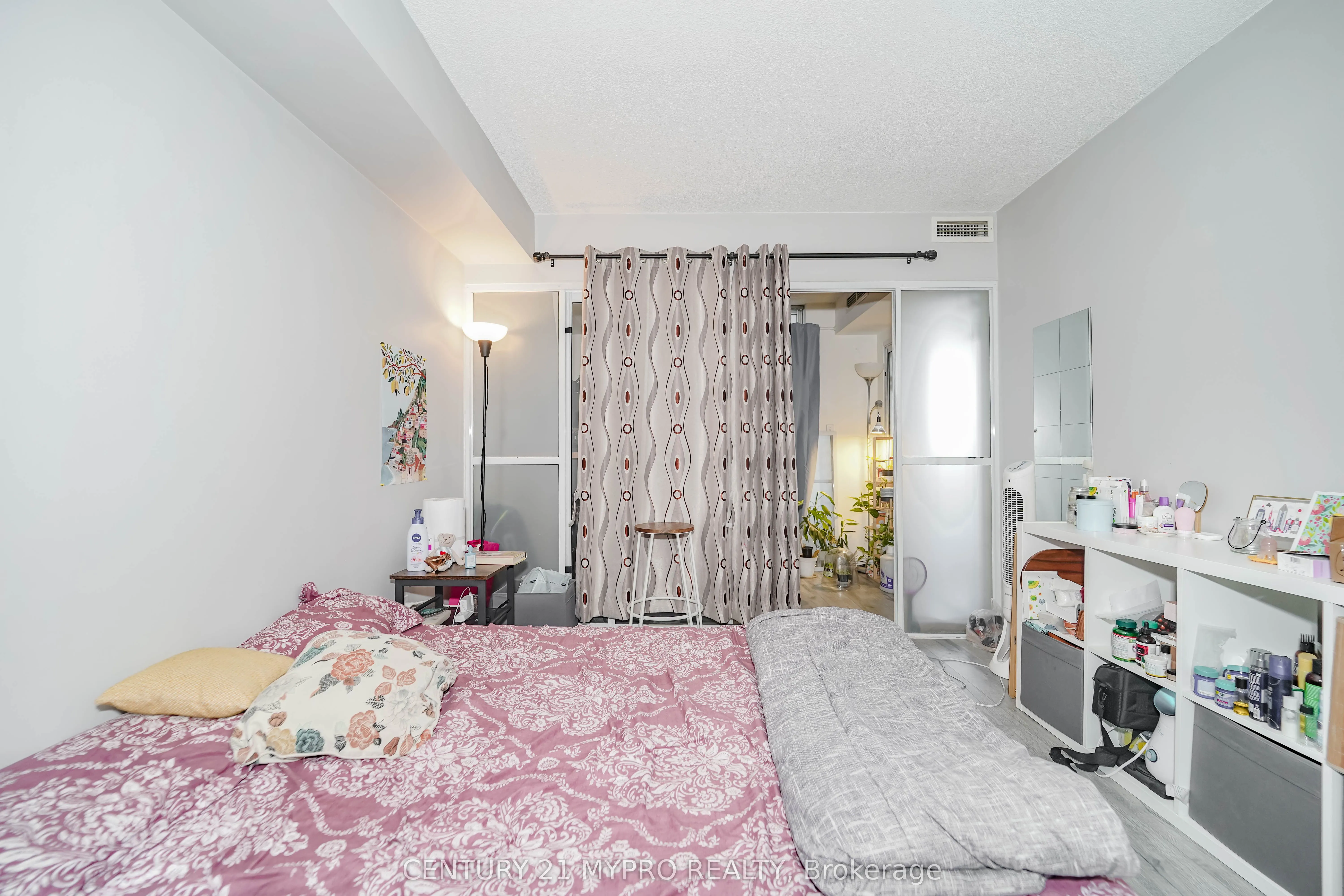 18 Hillcrest Avenue, #801