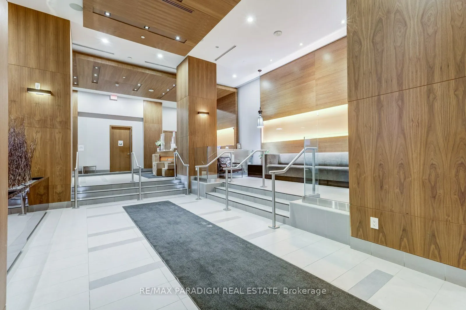 295 Adelaide Street W, #507