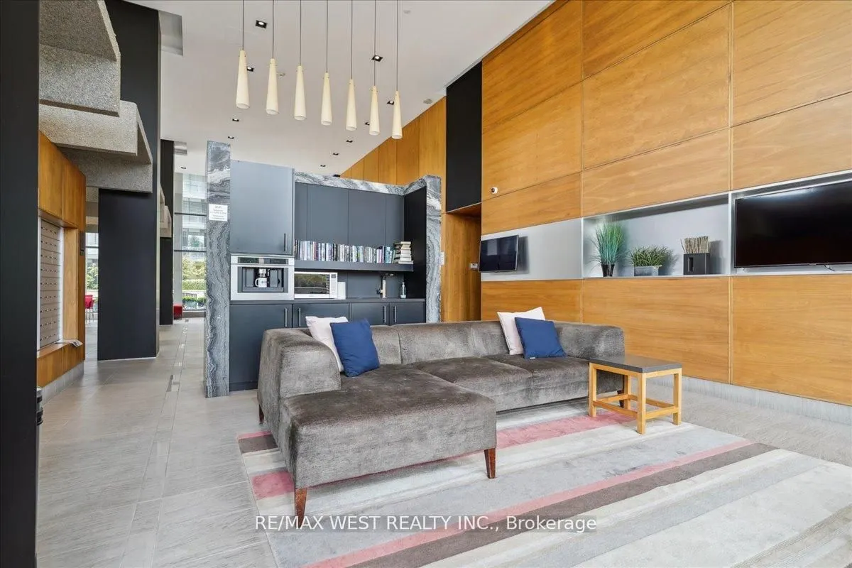 75 The Donway W, #1010