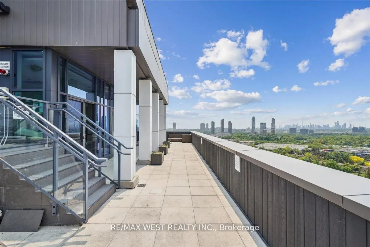 75 The Donway W, #1010