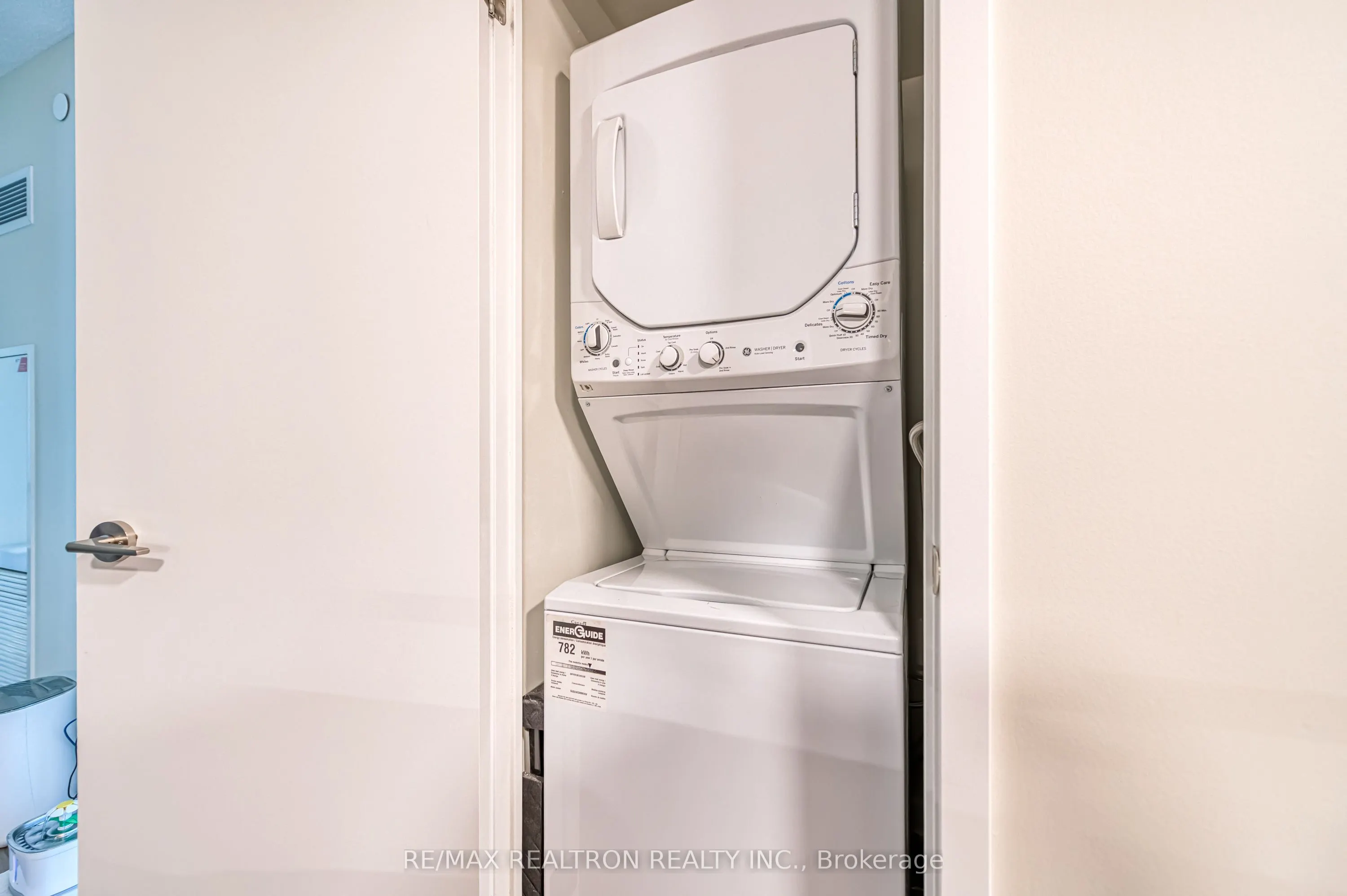 38 Monte Kwinter Court, #501