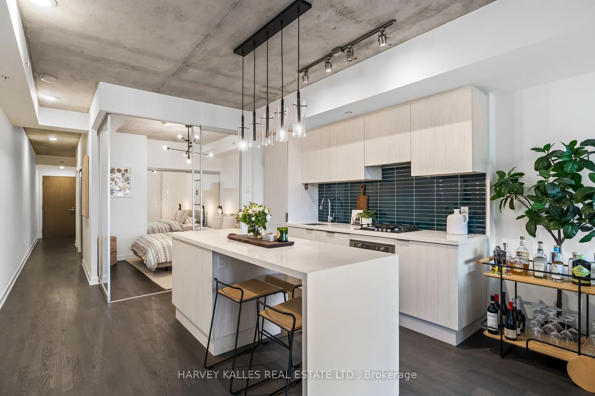 109 Ossington Avenue, #318