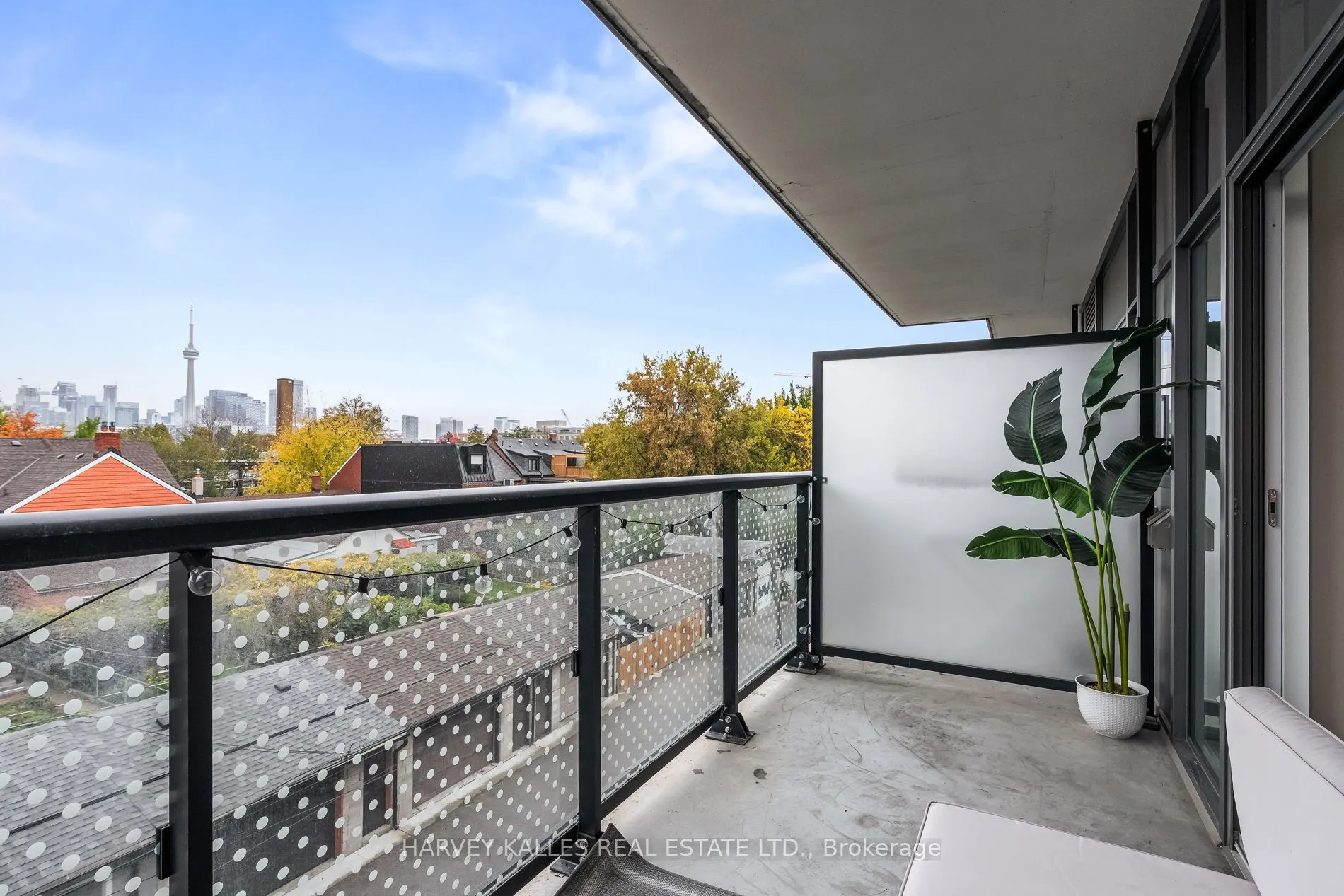 109 Ossington Avenue, #318