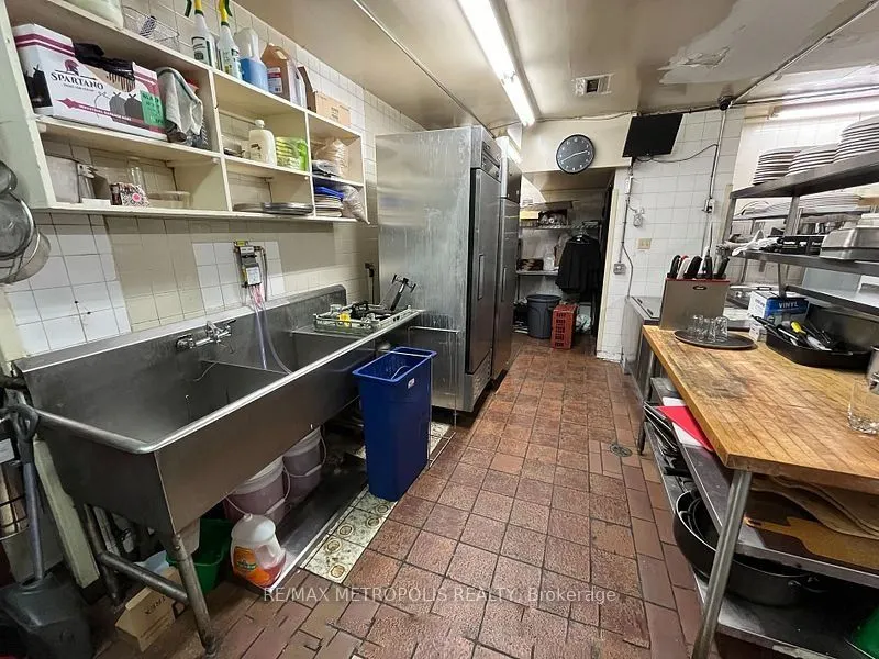 1988 Avenue Road, #2nd floor