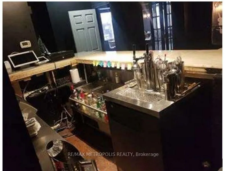 1988 Avenue Road, #2nd floor