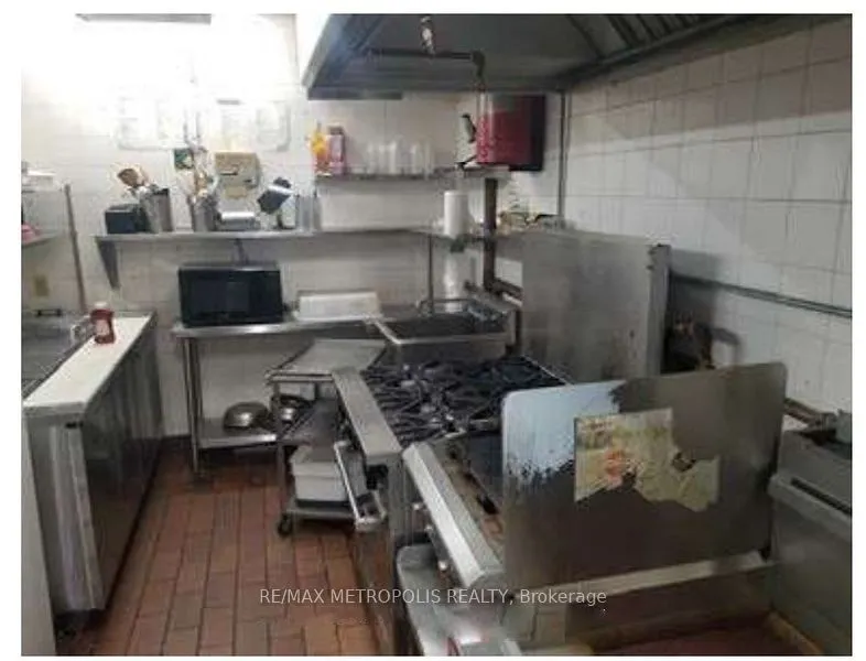 1988 Avenue Road, #2nd floor