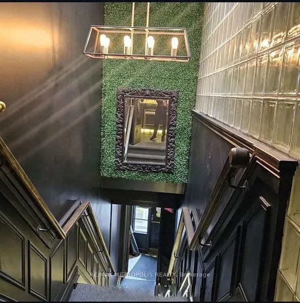 1988 Avenue Road, #2nd floor