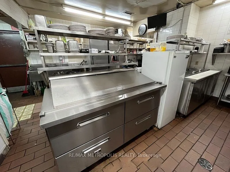 1988 Avenue Road, #2nd floor