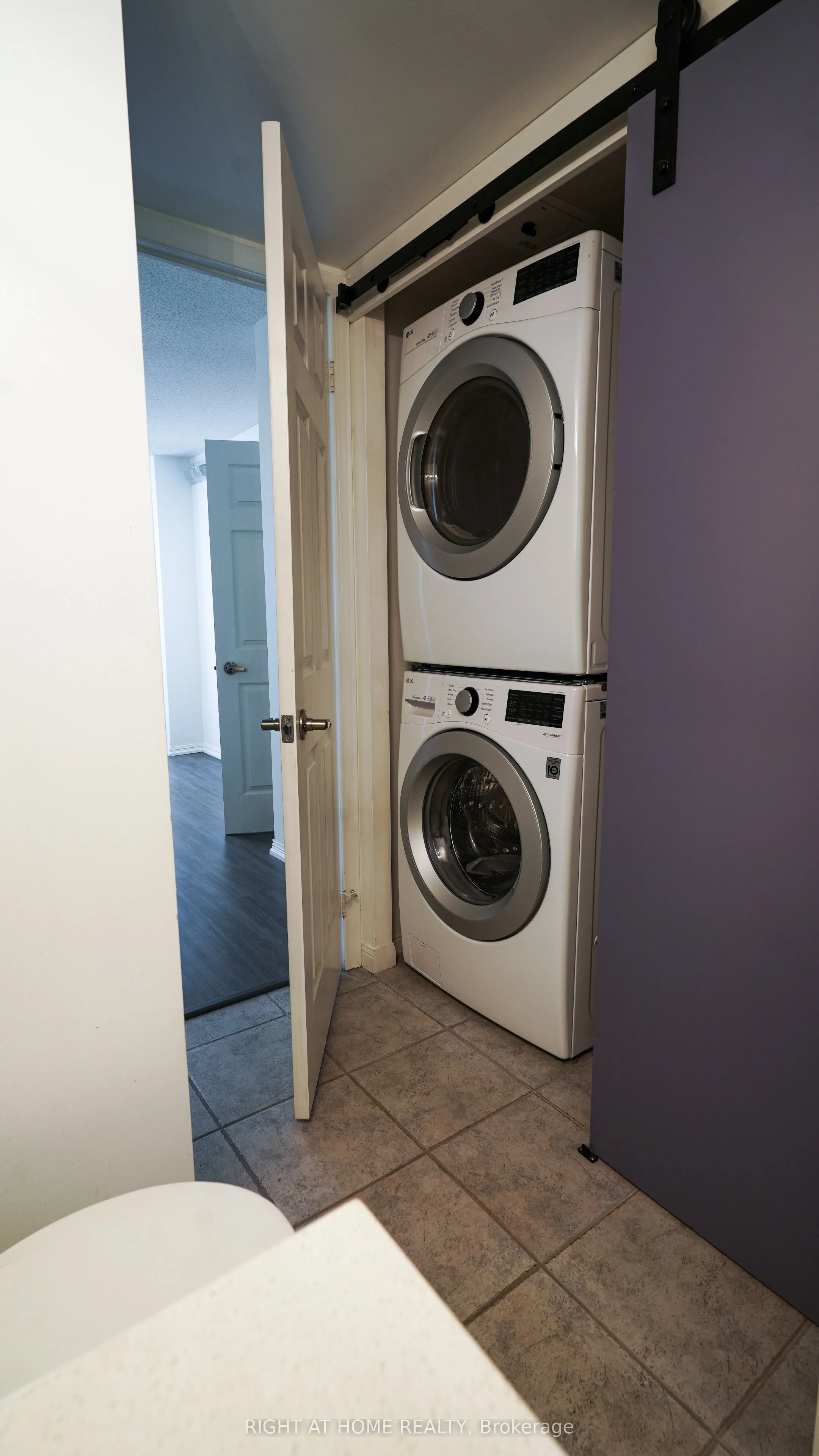 188 Redpath Avenue, #408