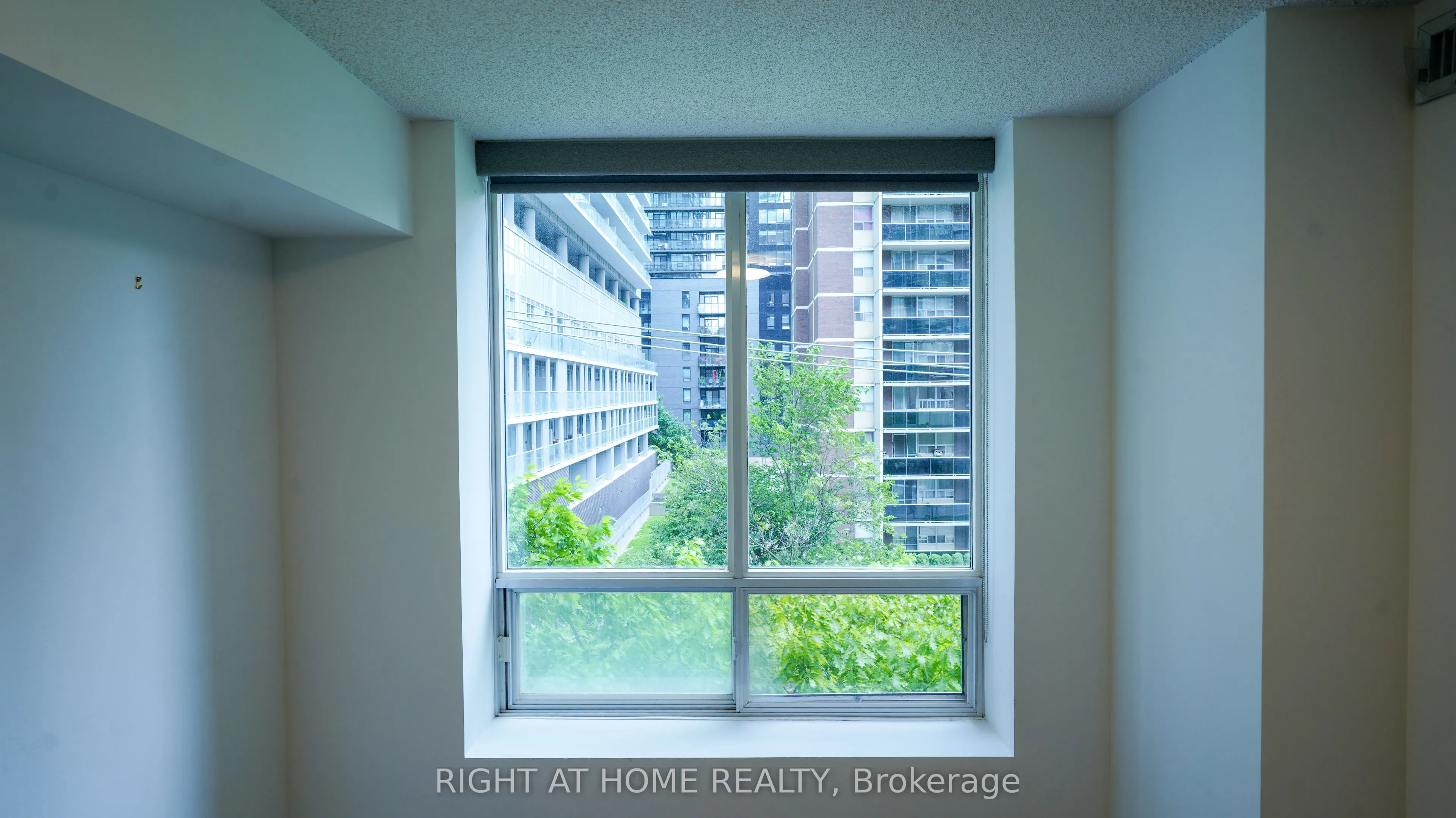 188 Redpath Avenue, #408