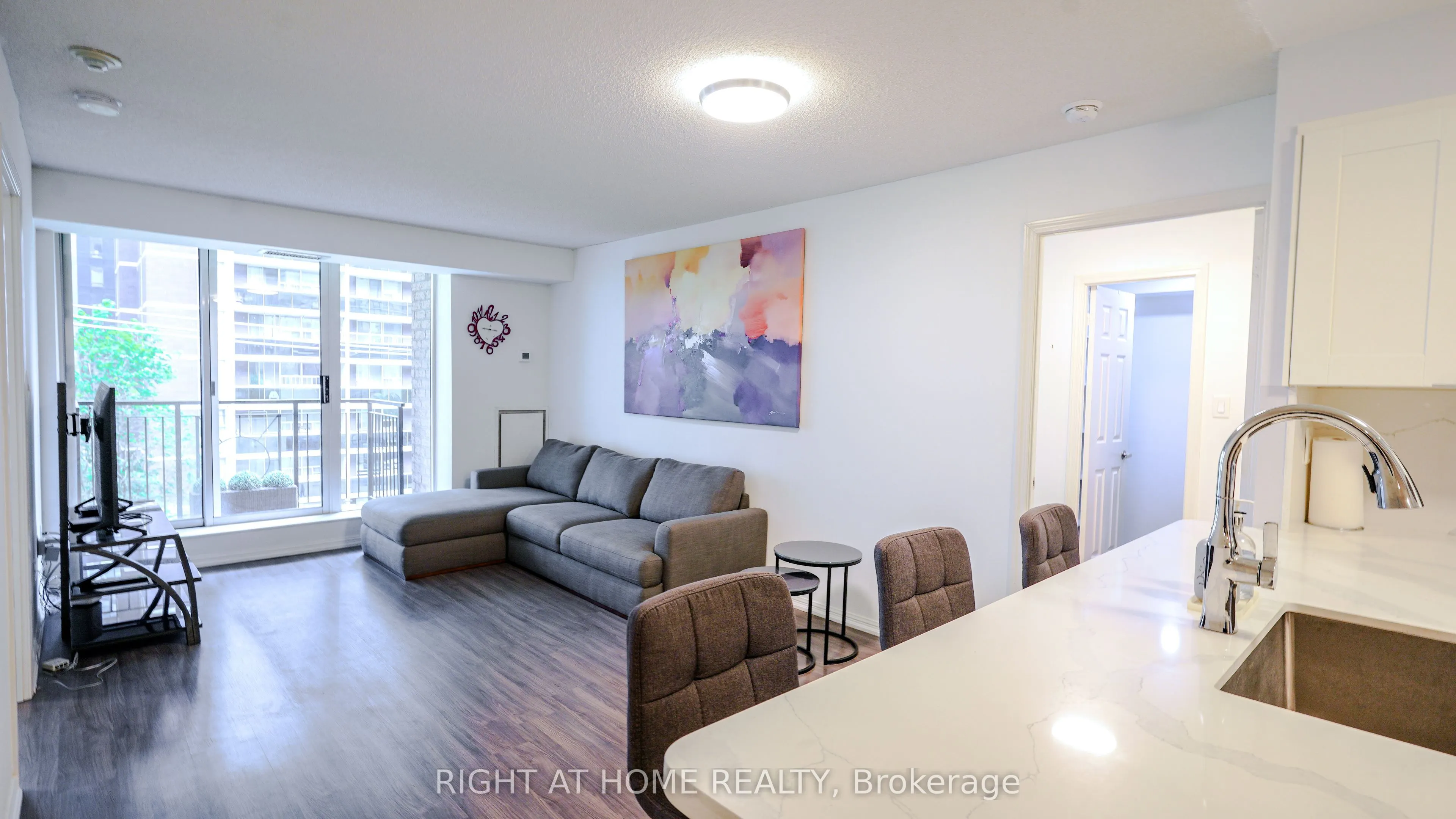 188 Redpath Avenue, #408