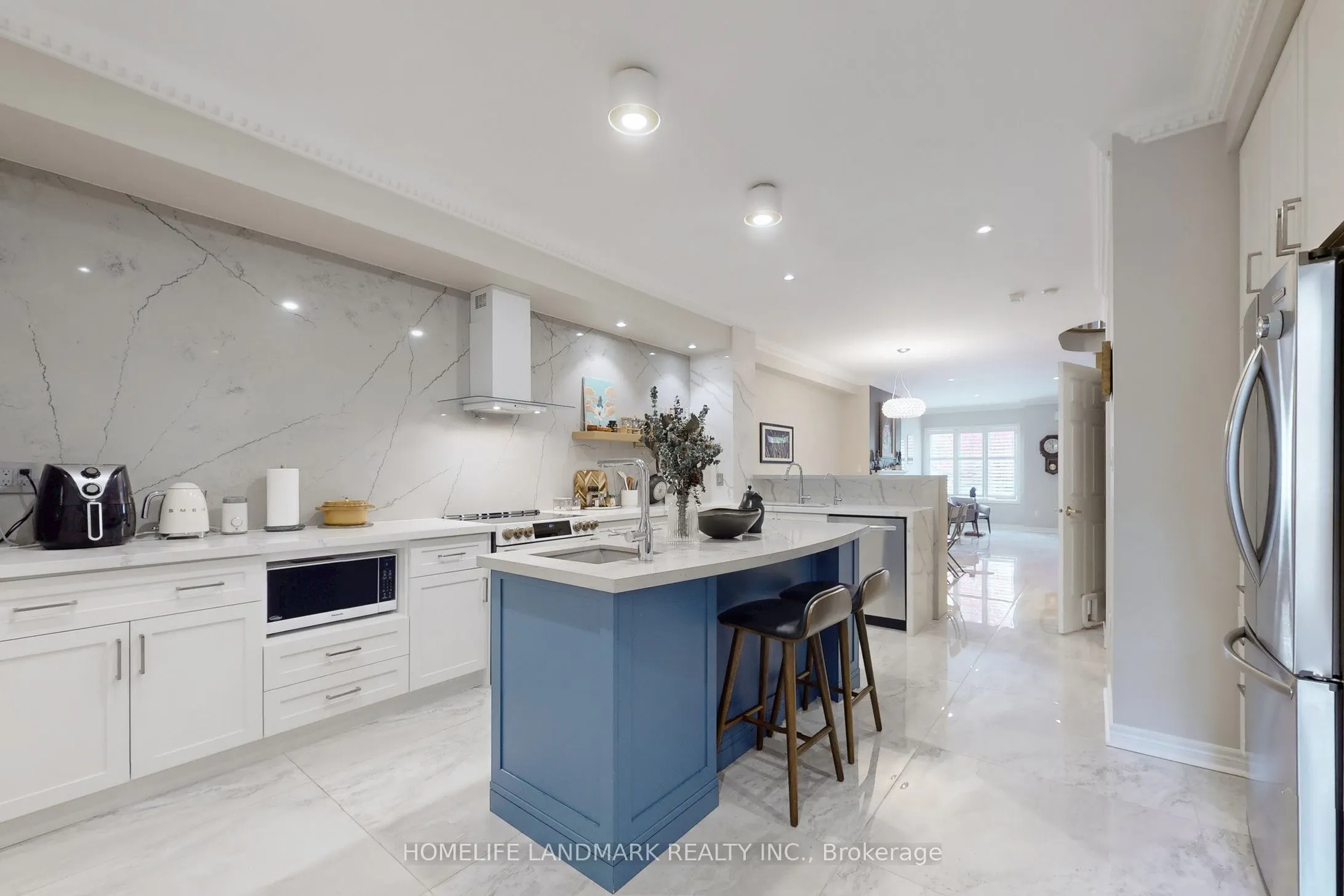 84 Ellerslie Avenue, #46