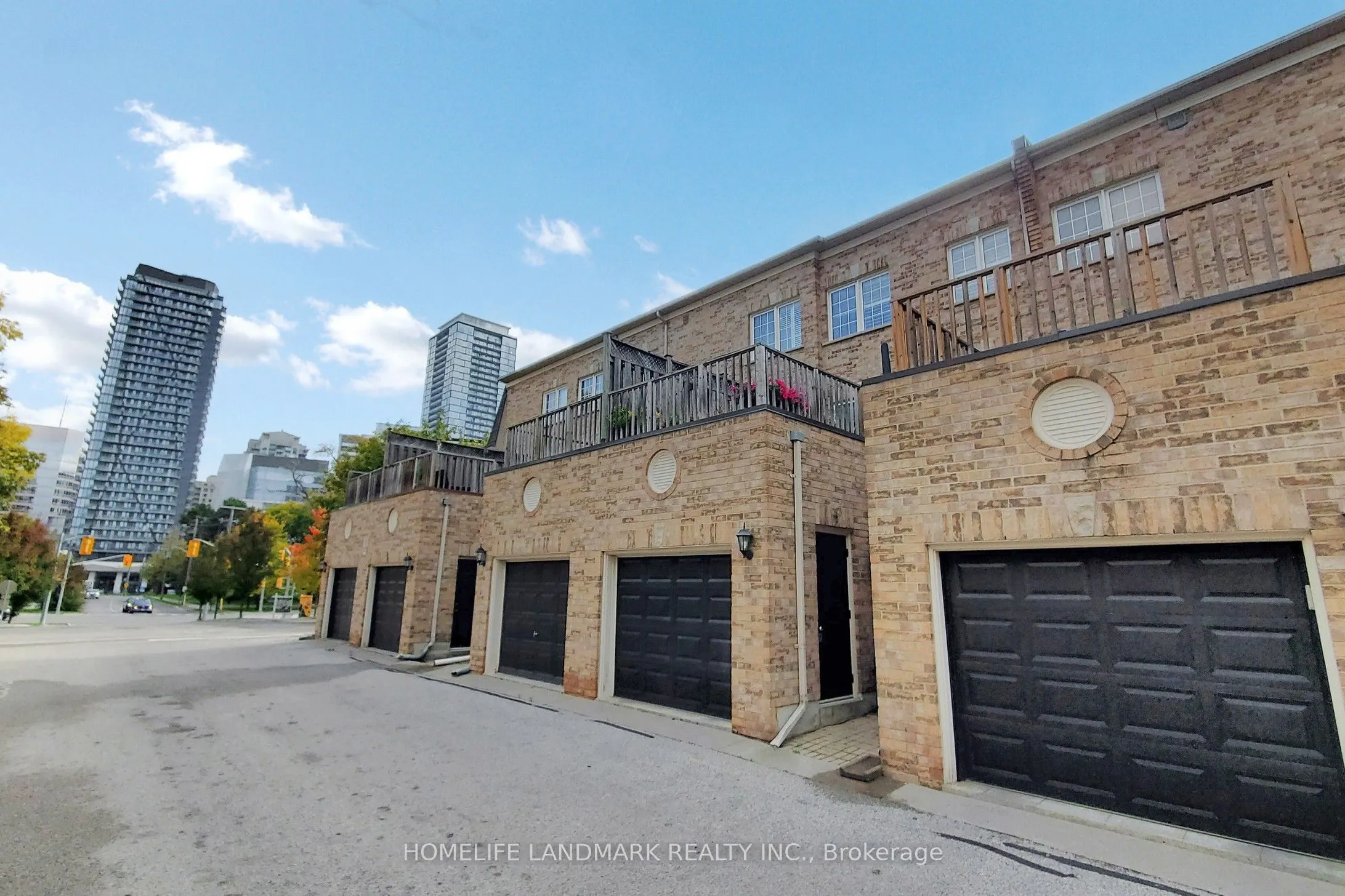 84 Ellerslie Avenue, #46