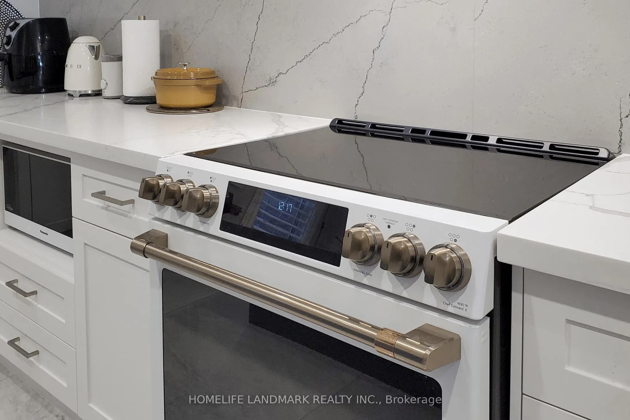 84 Ellerslie Avenue, #46