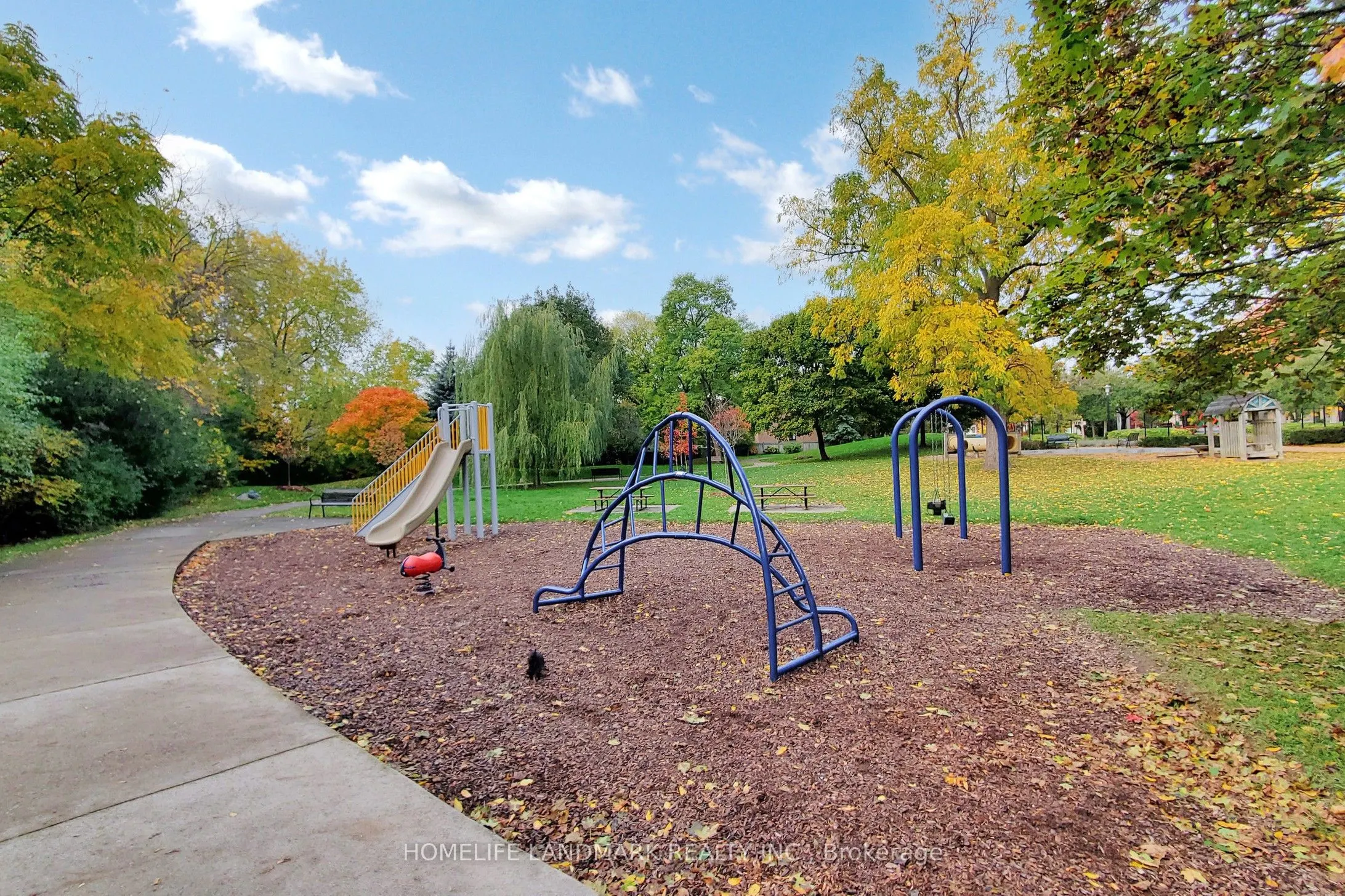 84 Ellerslie Avenue, #46