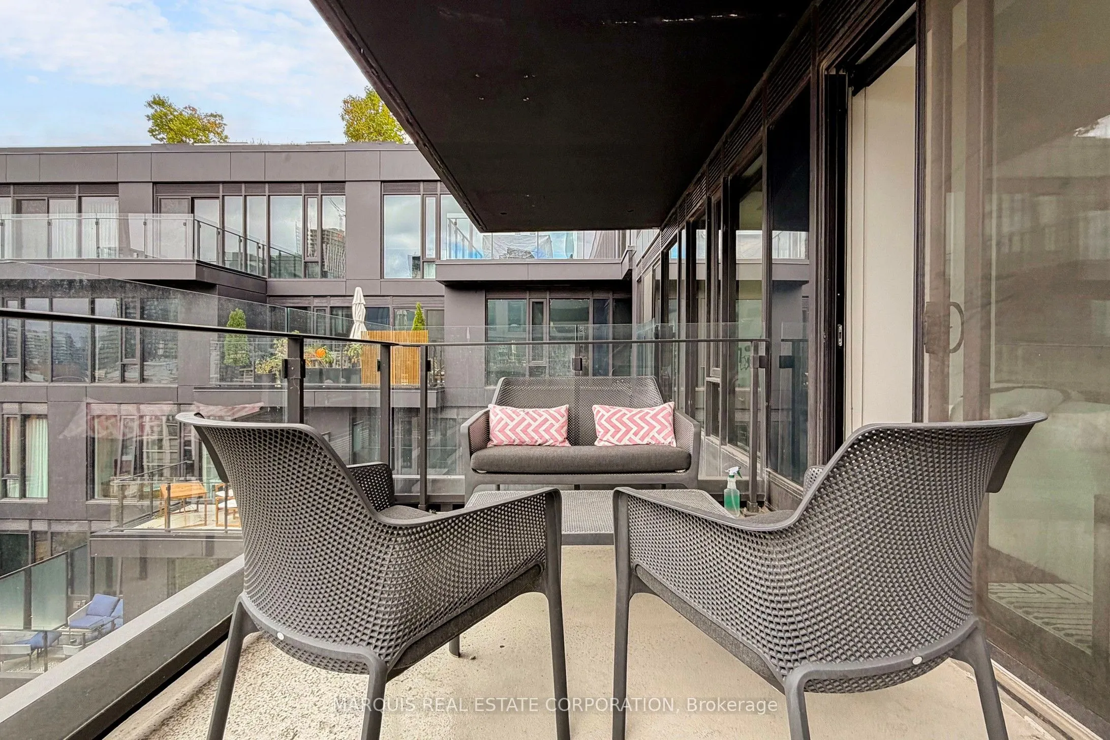 505 Richmond Street W, #1222 - 0 Parking