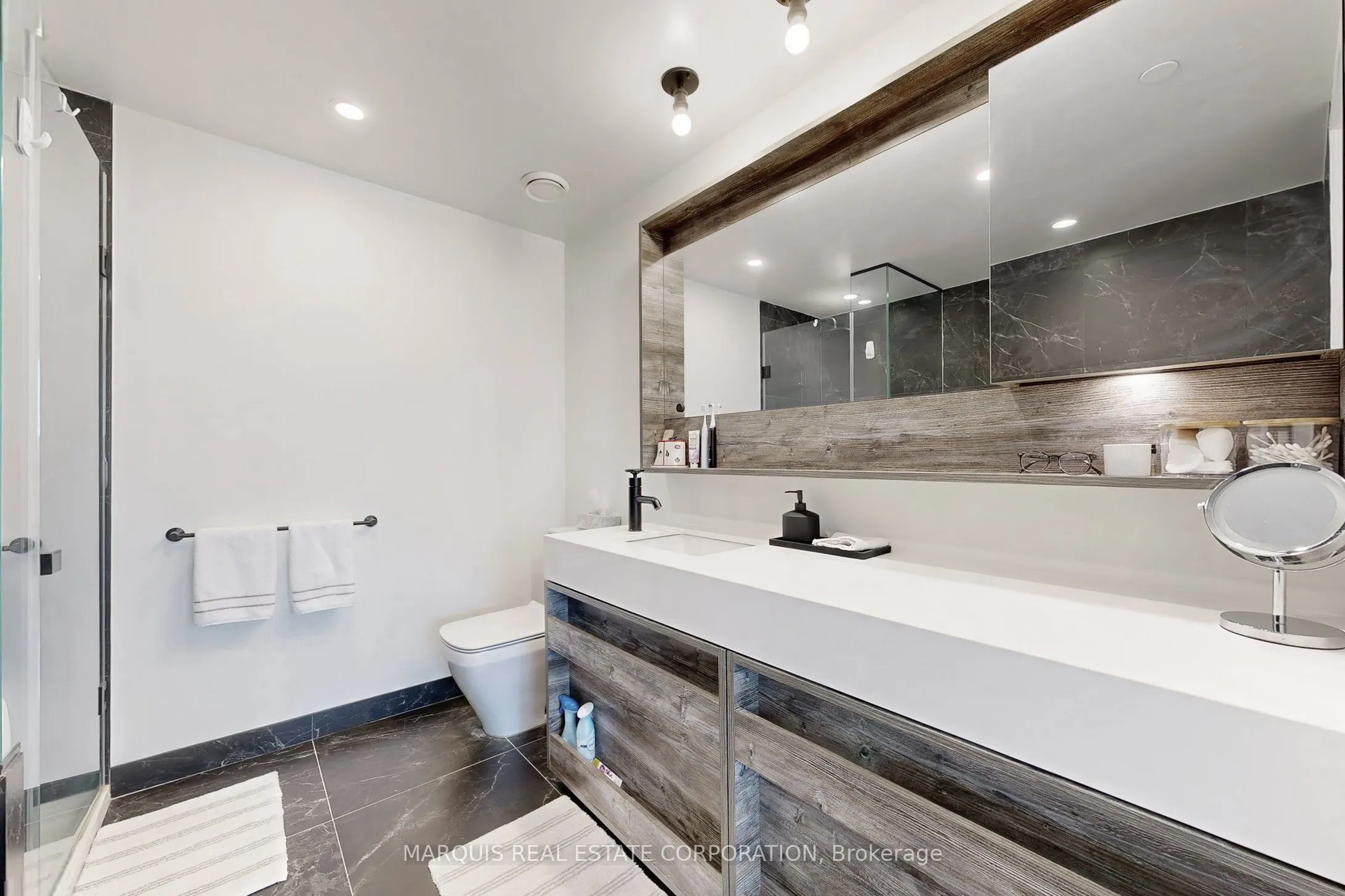 505 Richmond Street W, #1222 - 0 Parking