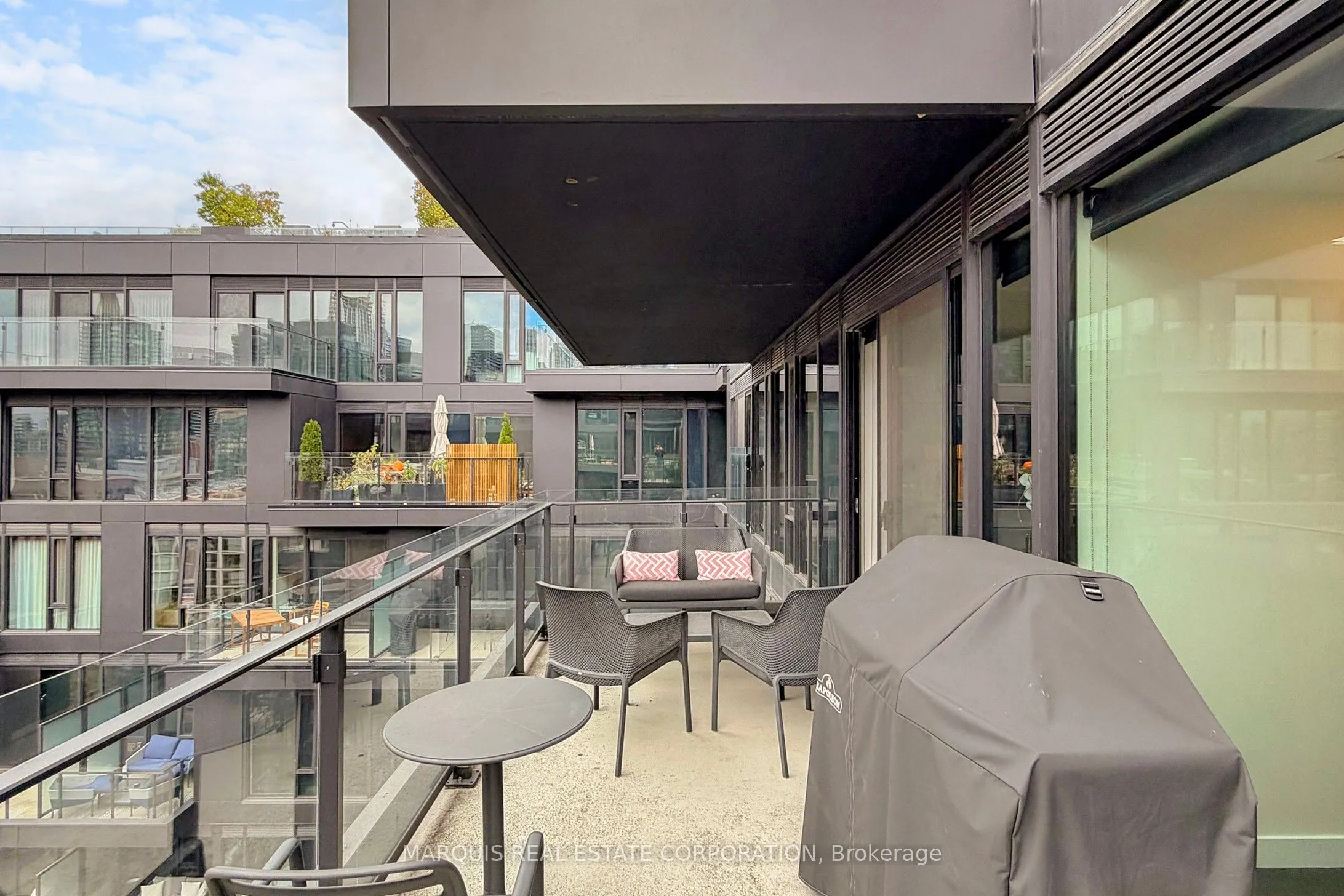 505 Richmond Street W, #1222 - 0 Parking