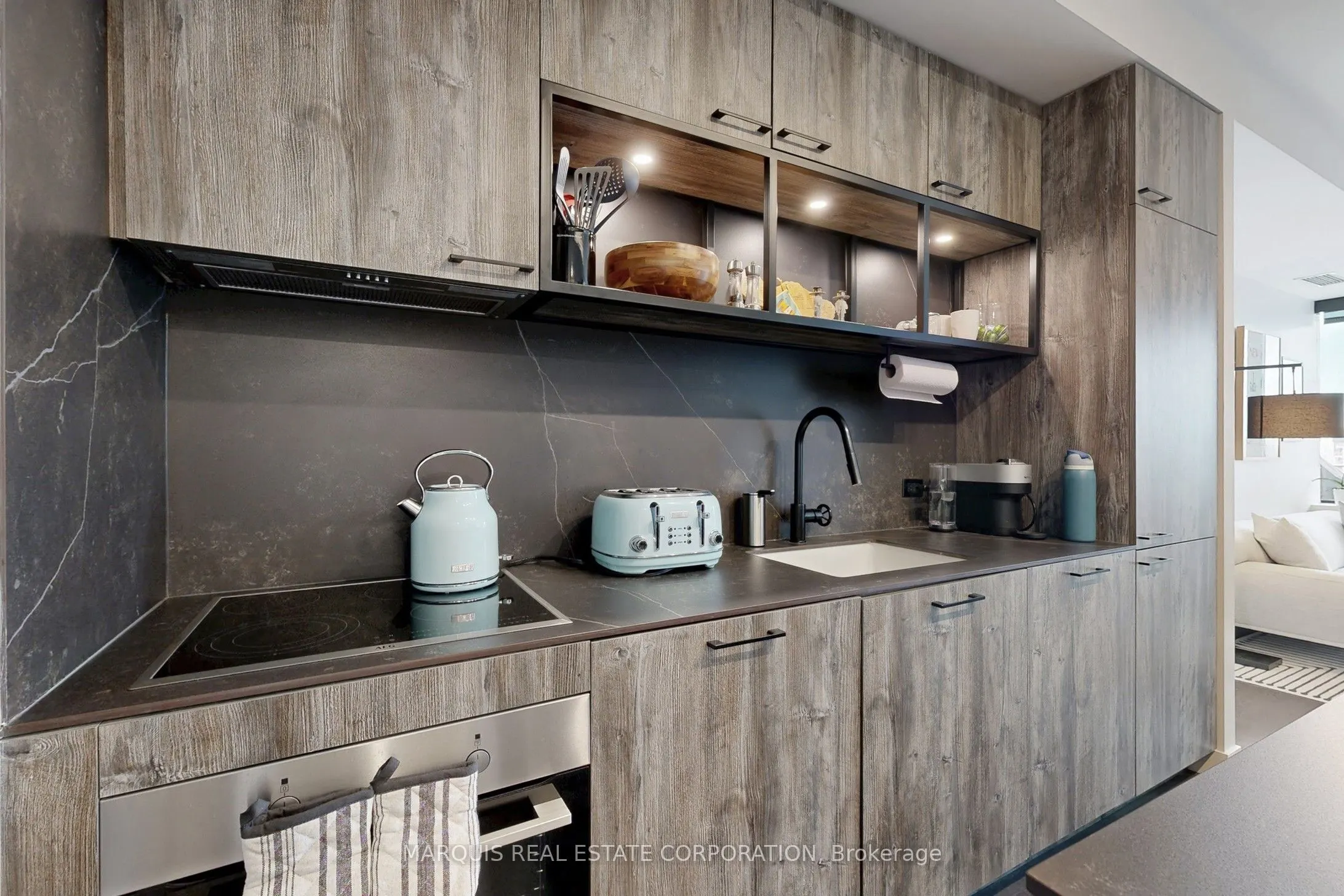 505 Richmond Street W, #1222 - 0 Parking