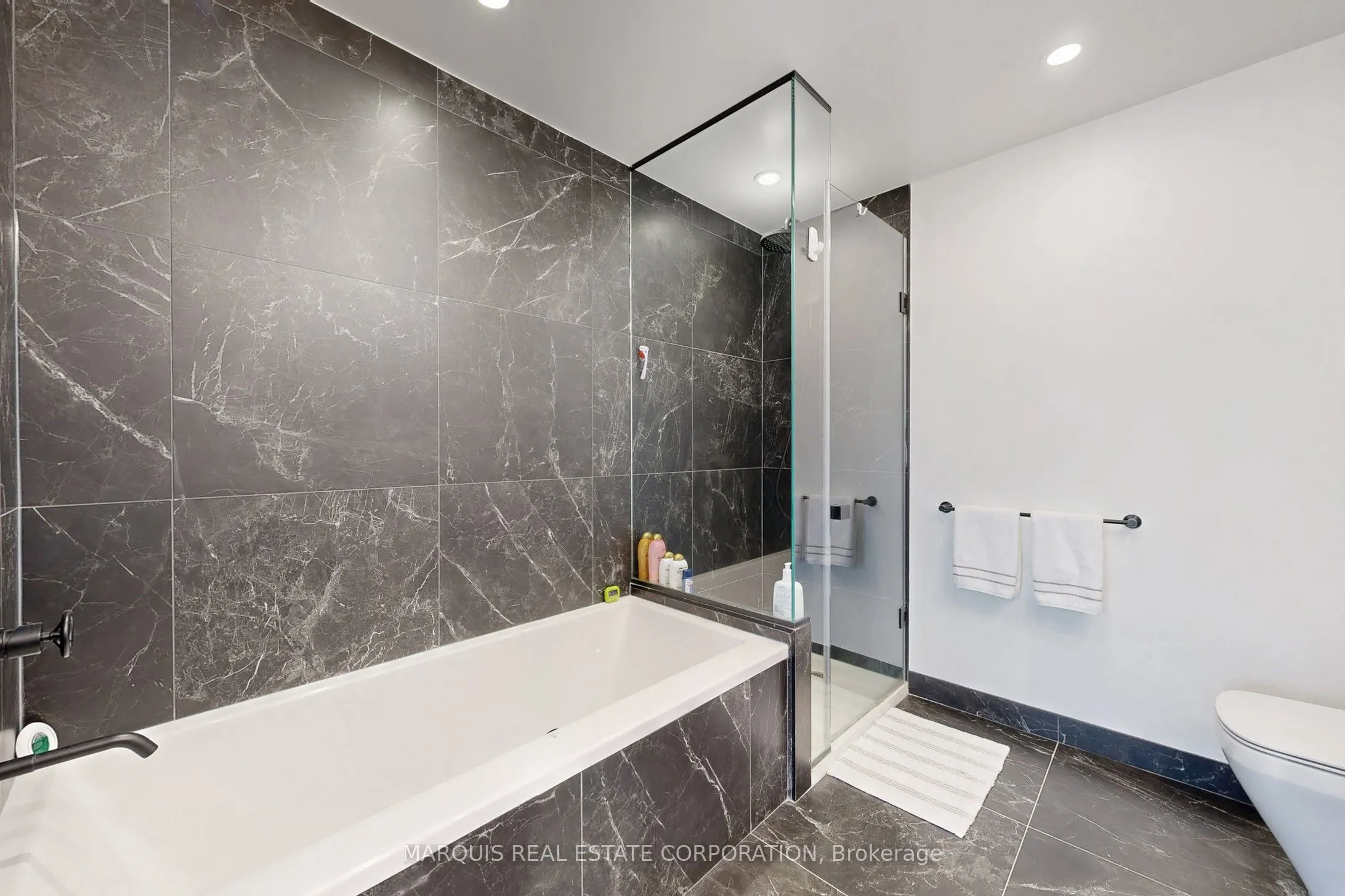 505 Richmond Street W, #1222 - 0 Parking