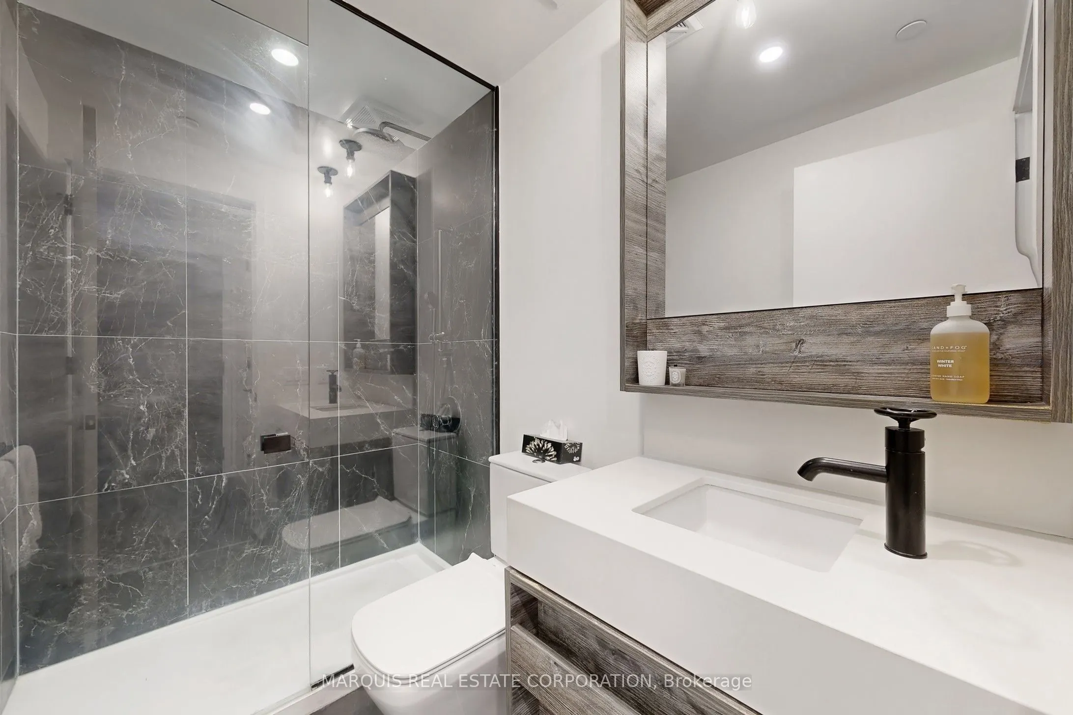 505 Richmond Street W, #1222 - 0 Parking