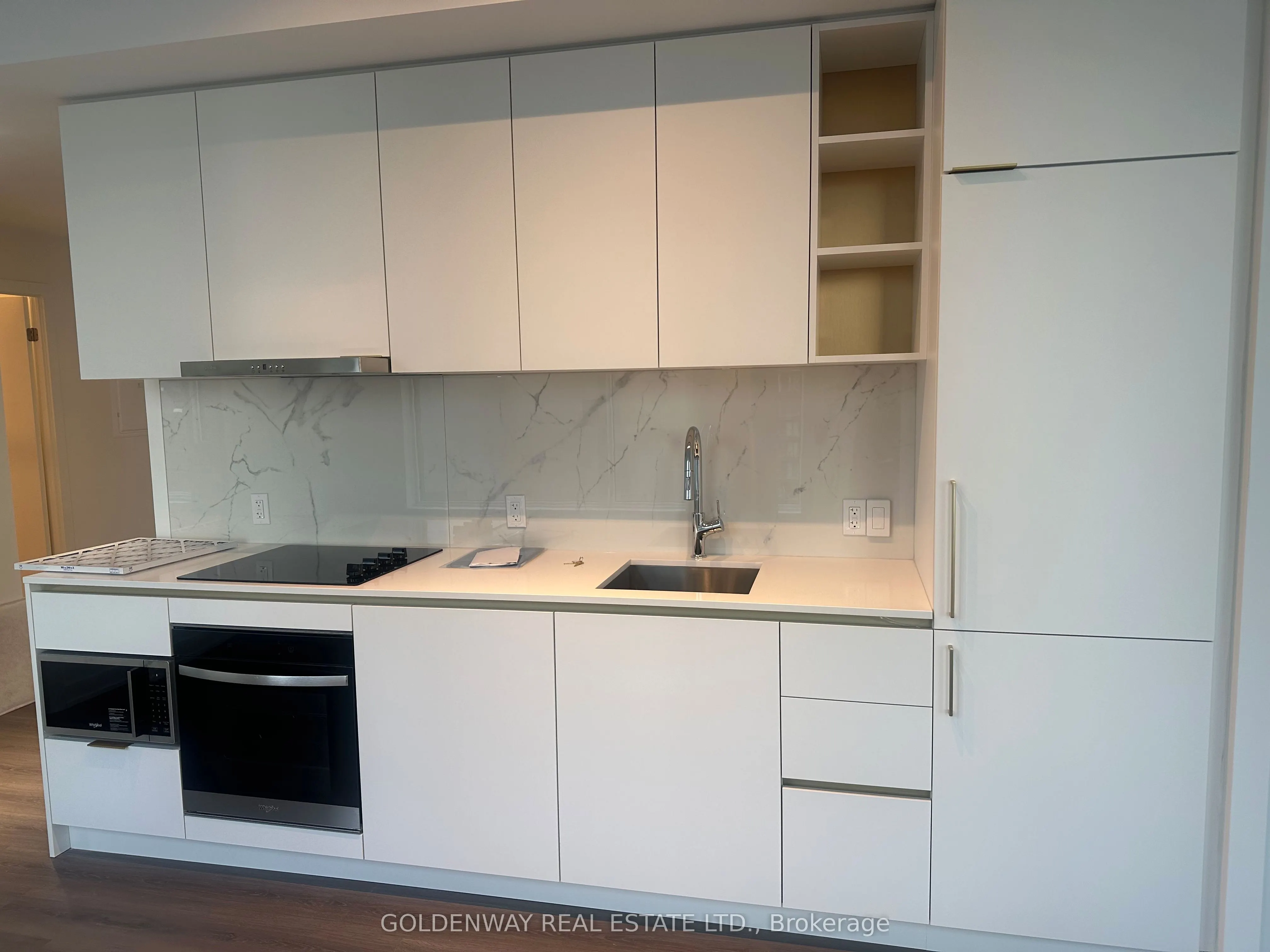 8 Wellesley Street W, #3216