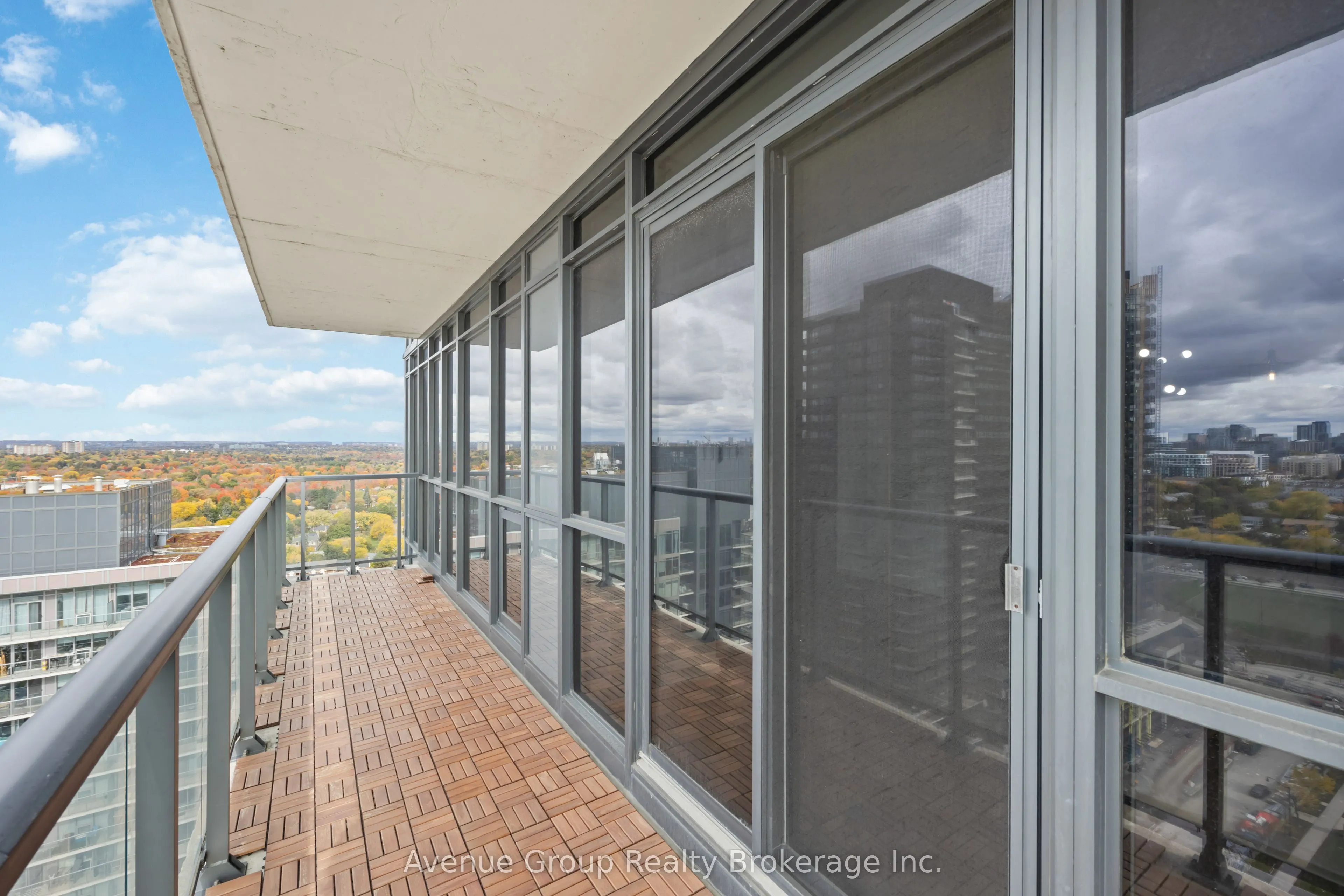 121 MCMAHON Drive, #2917