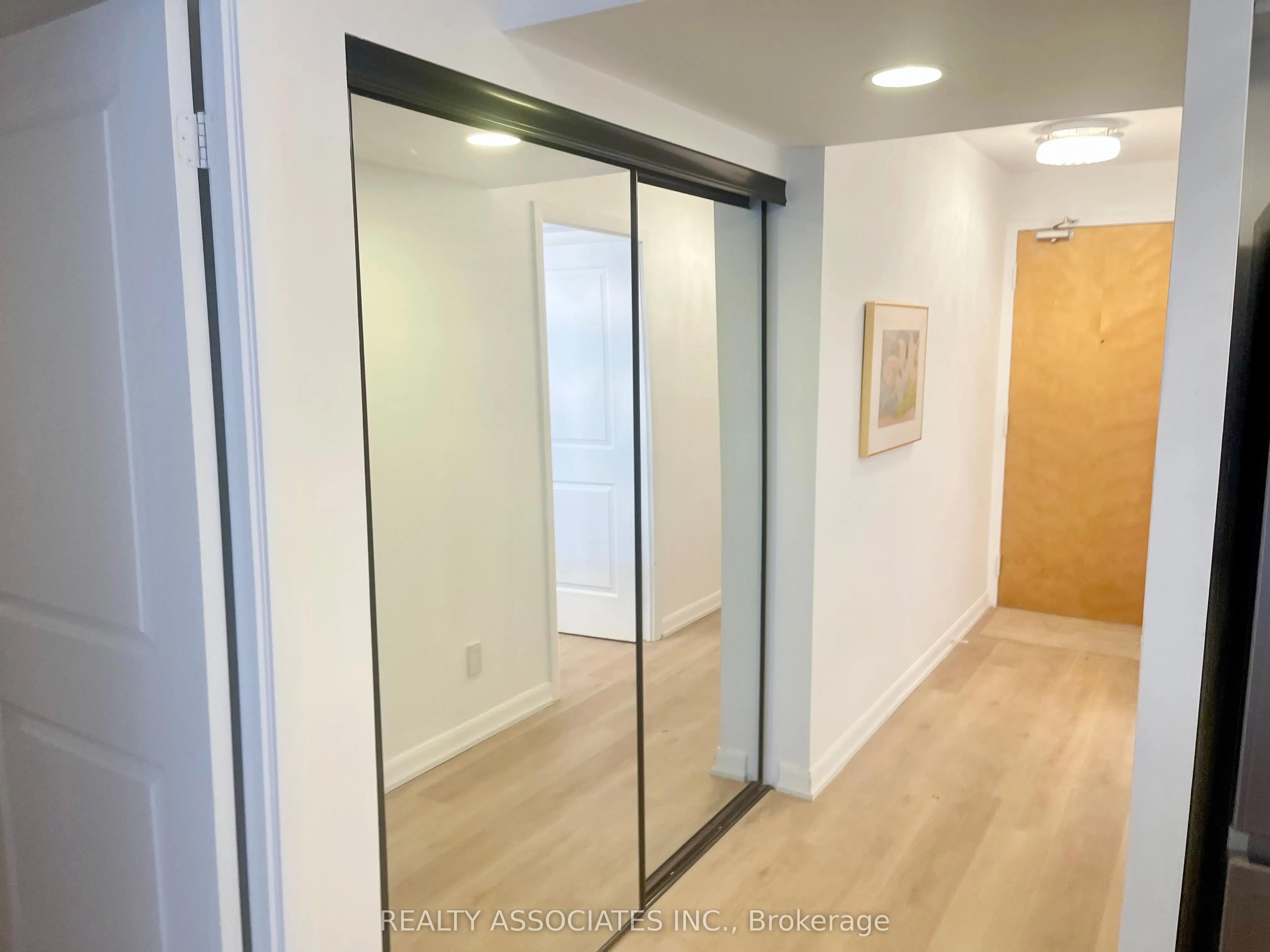 4978 Yonge Street, #1008