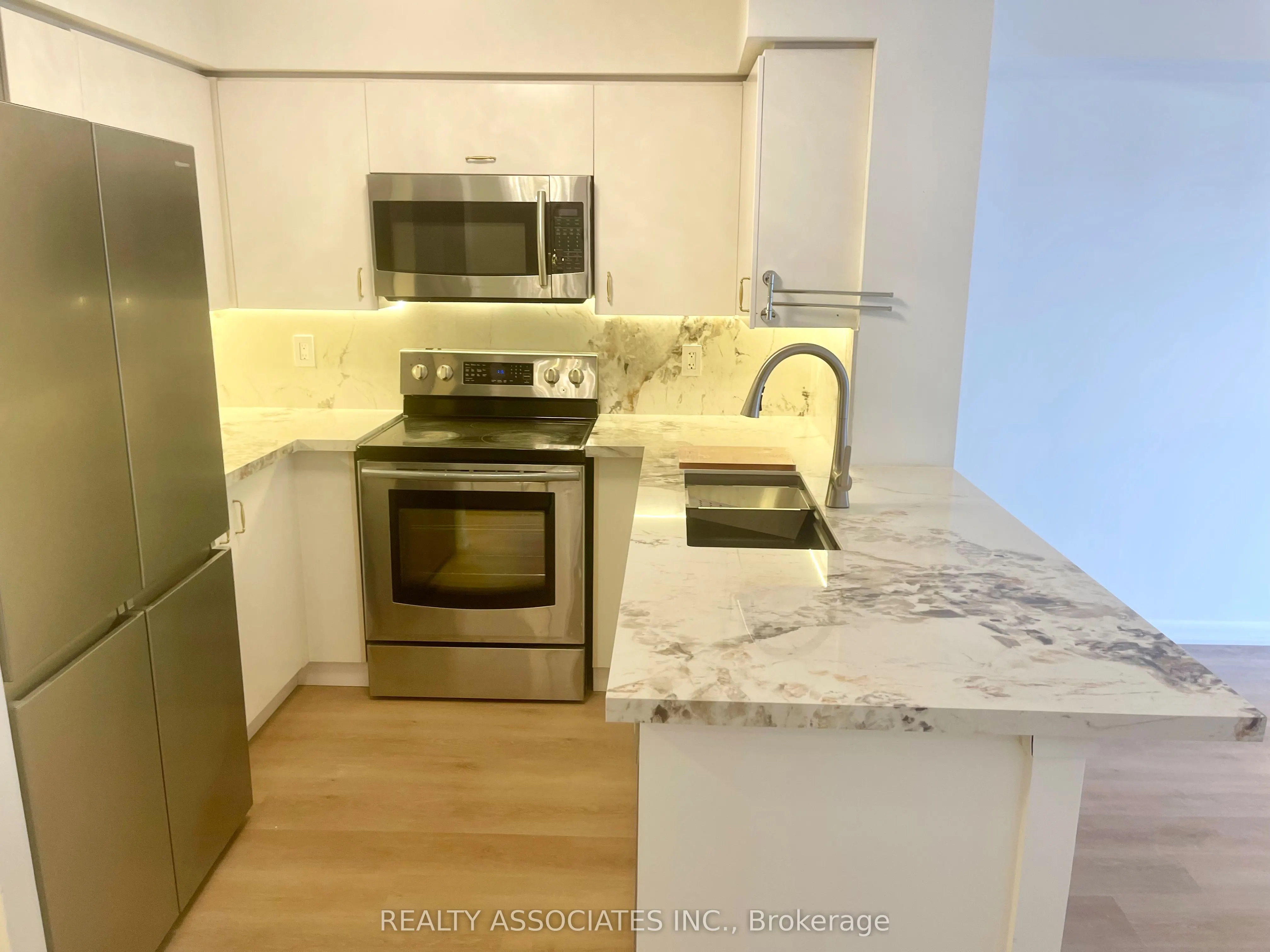 4978 Yonge Street, #1008