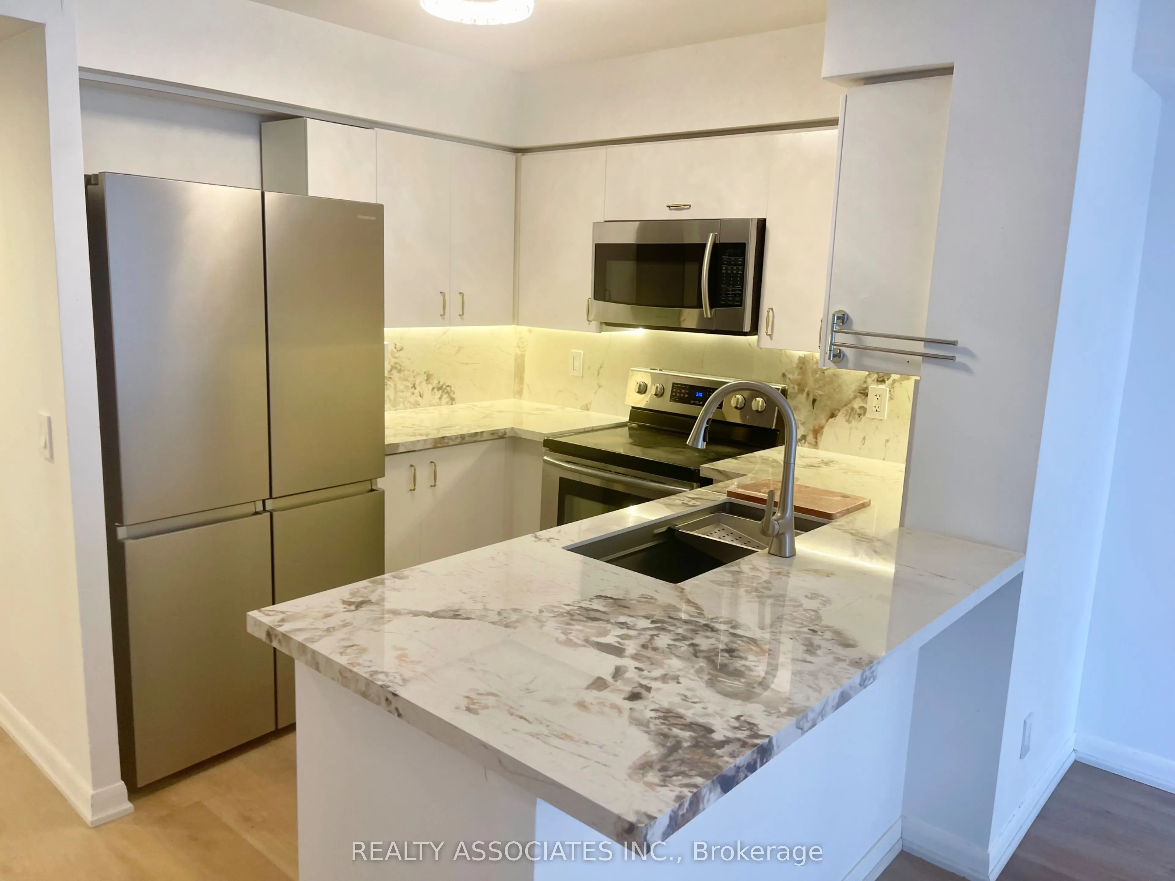 4978 Yonge Street, #1008