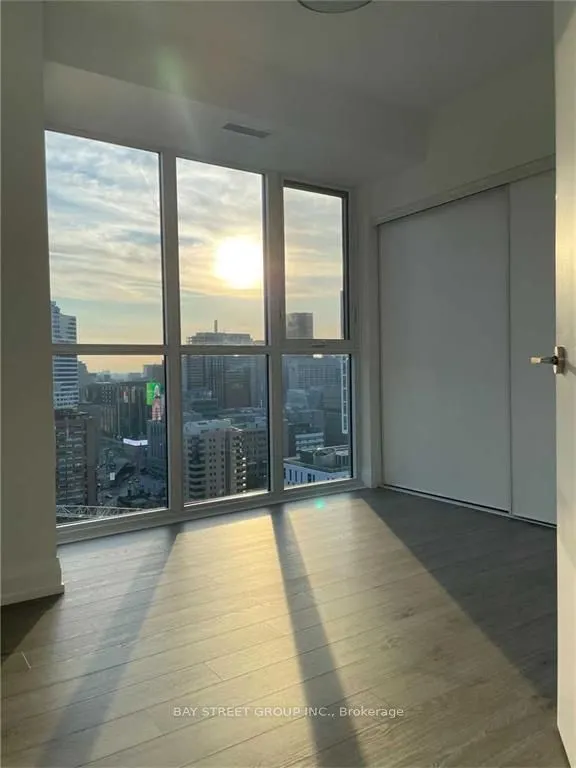 77 Mutual Street, #2504