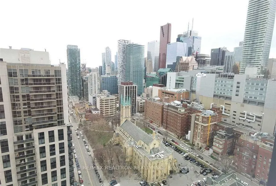 60 Shuter Street, #Ph206