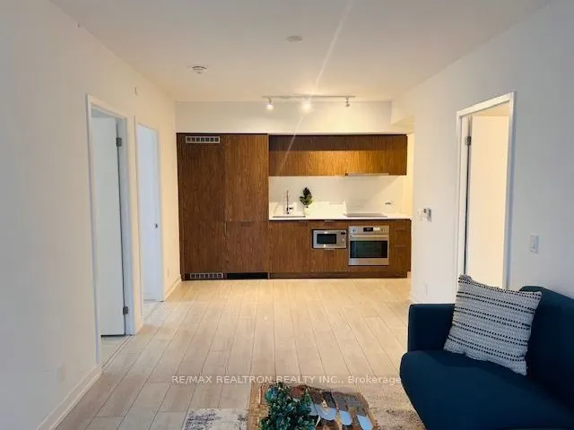 60 Shuter Street, #Ph206