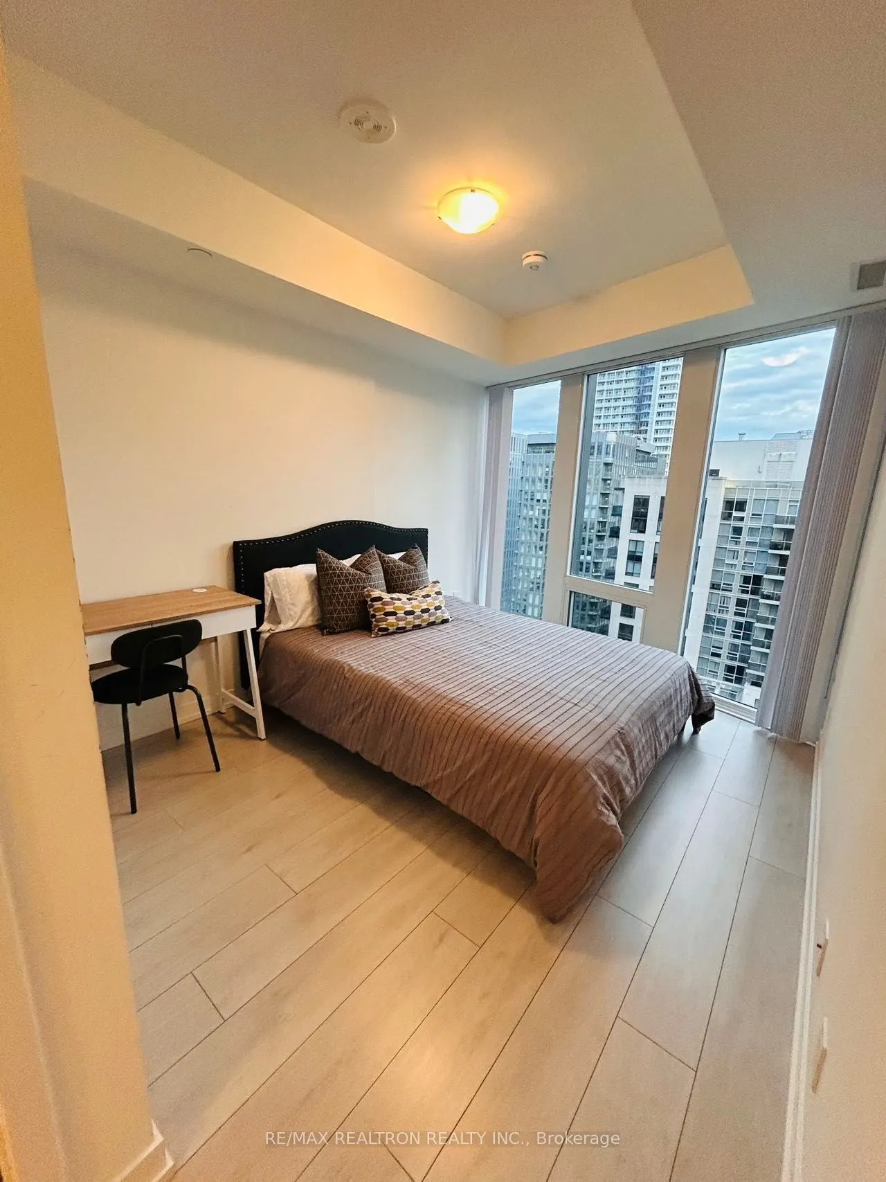 60 Shuter Street, #Ph206