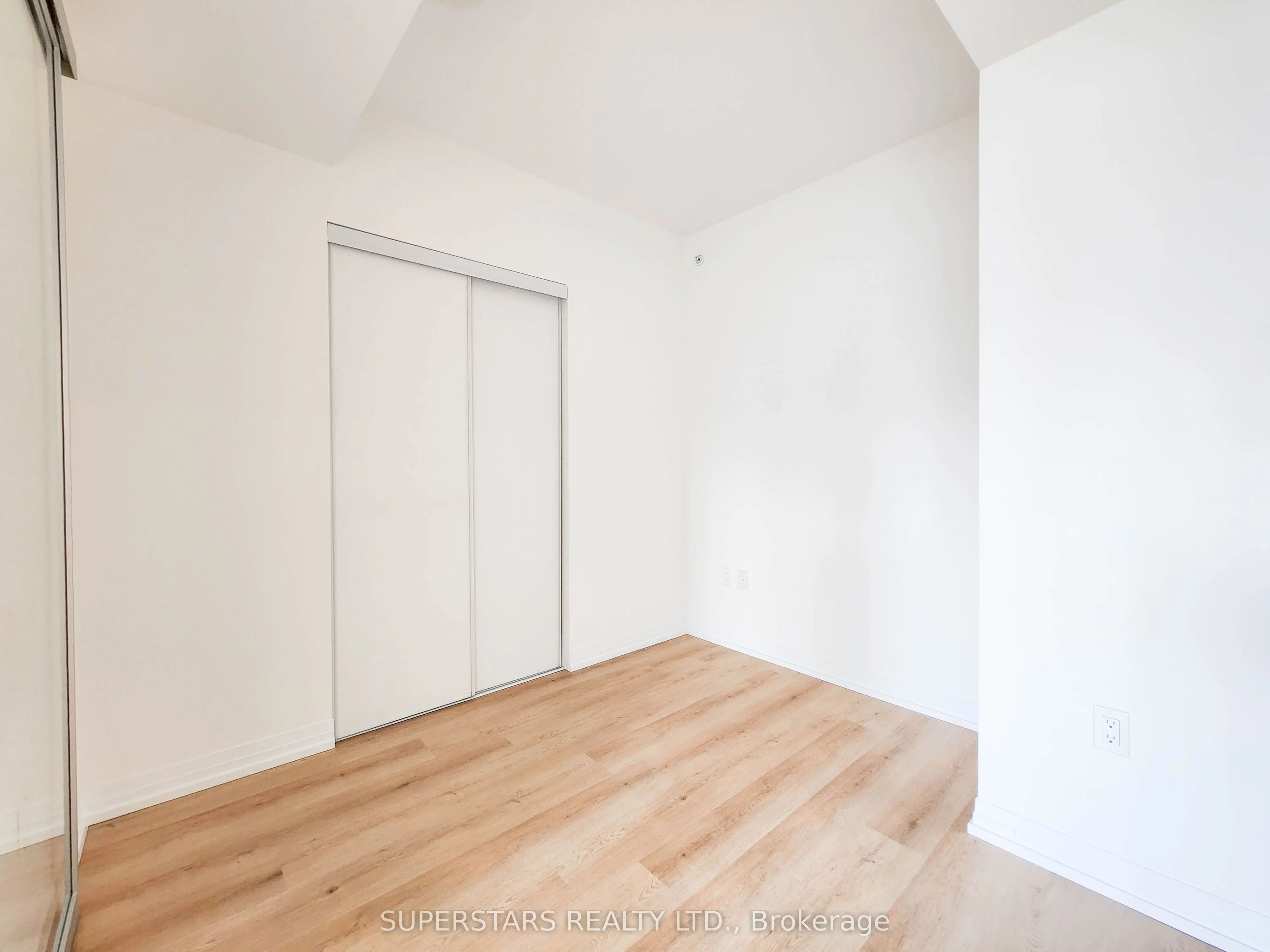 251 Jarvis Street, #2209