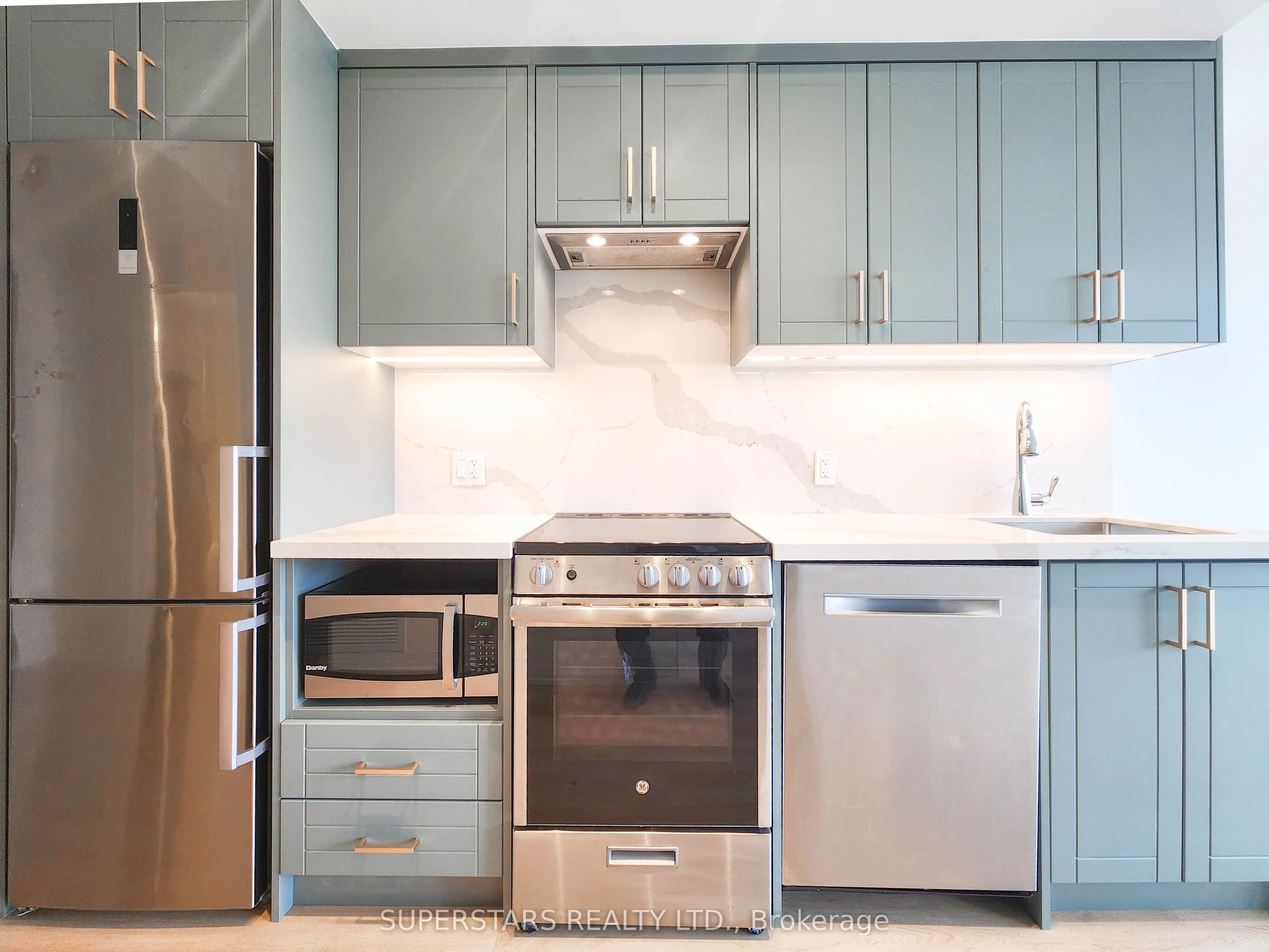 251 Jarvis Street, #2209